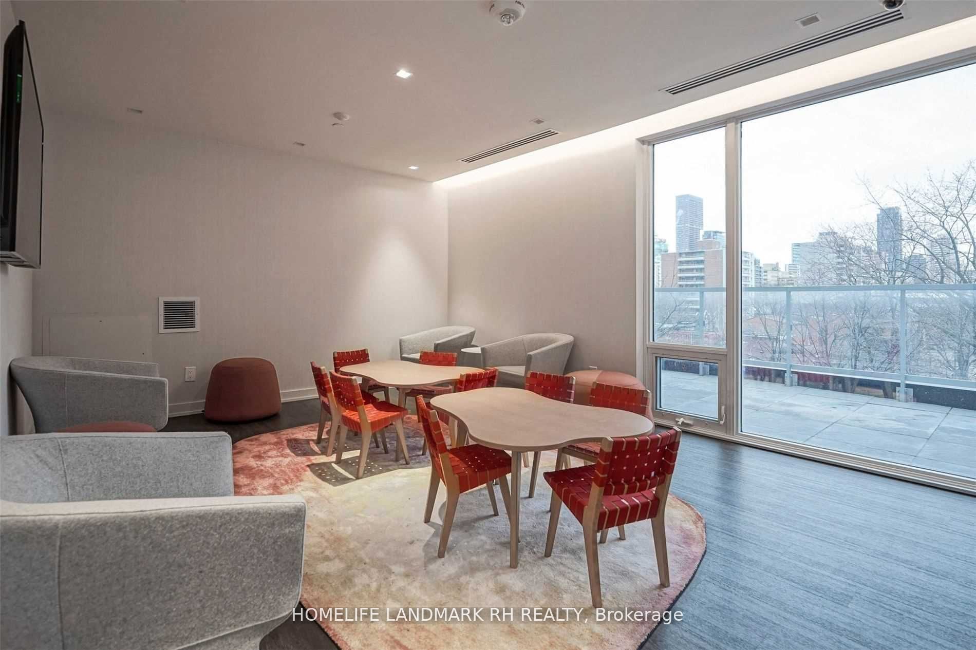3 Gloucester St, #610