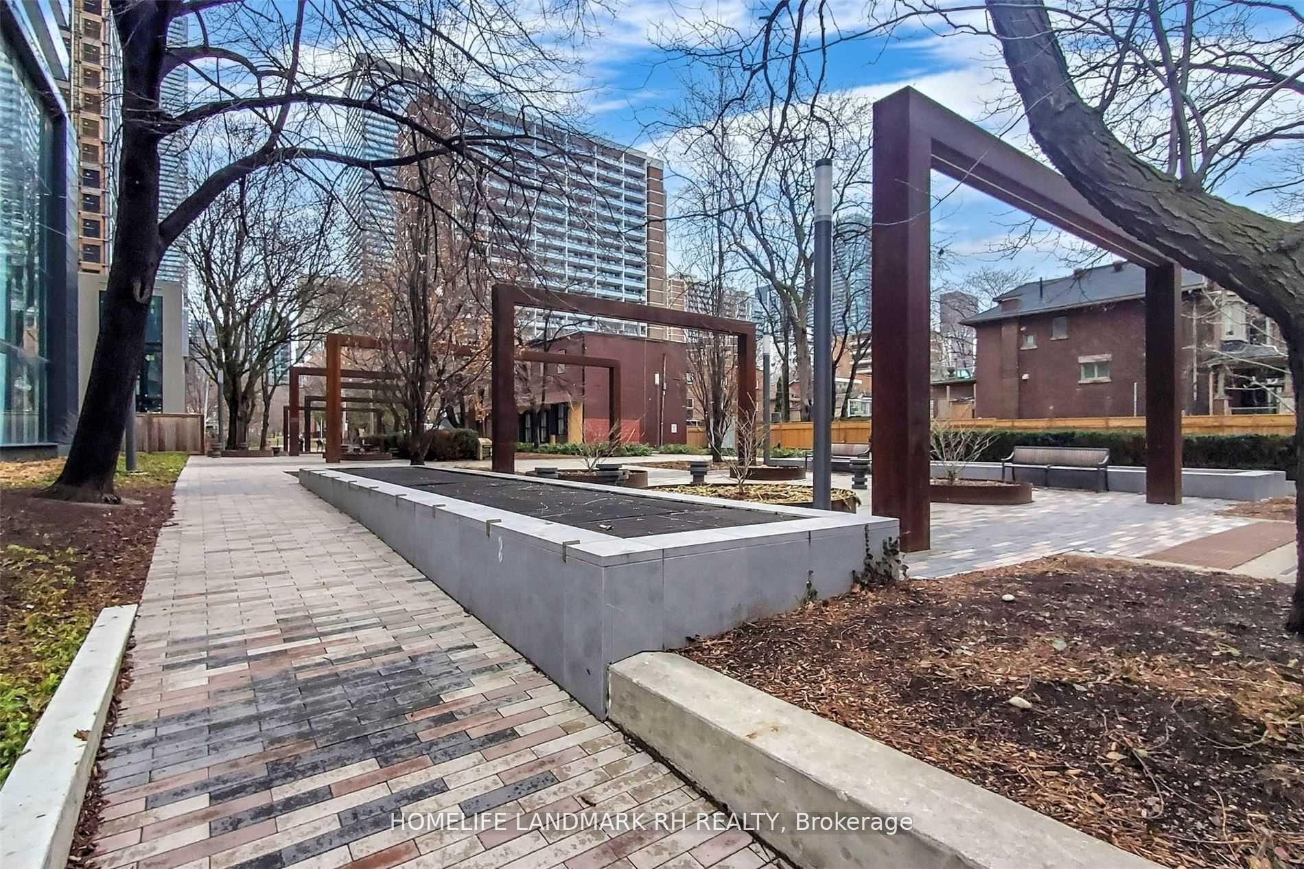 3 Gloucester St, #610
