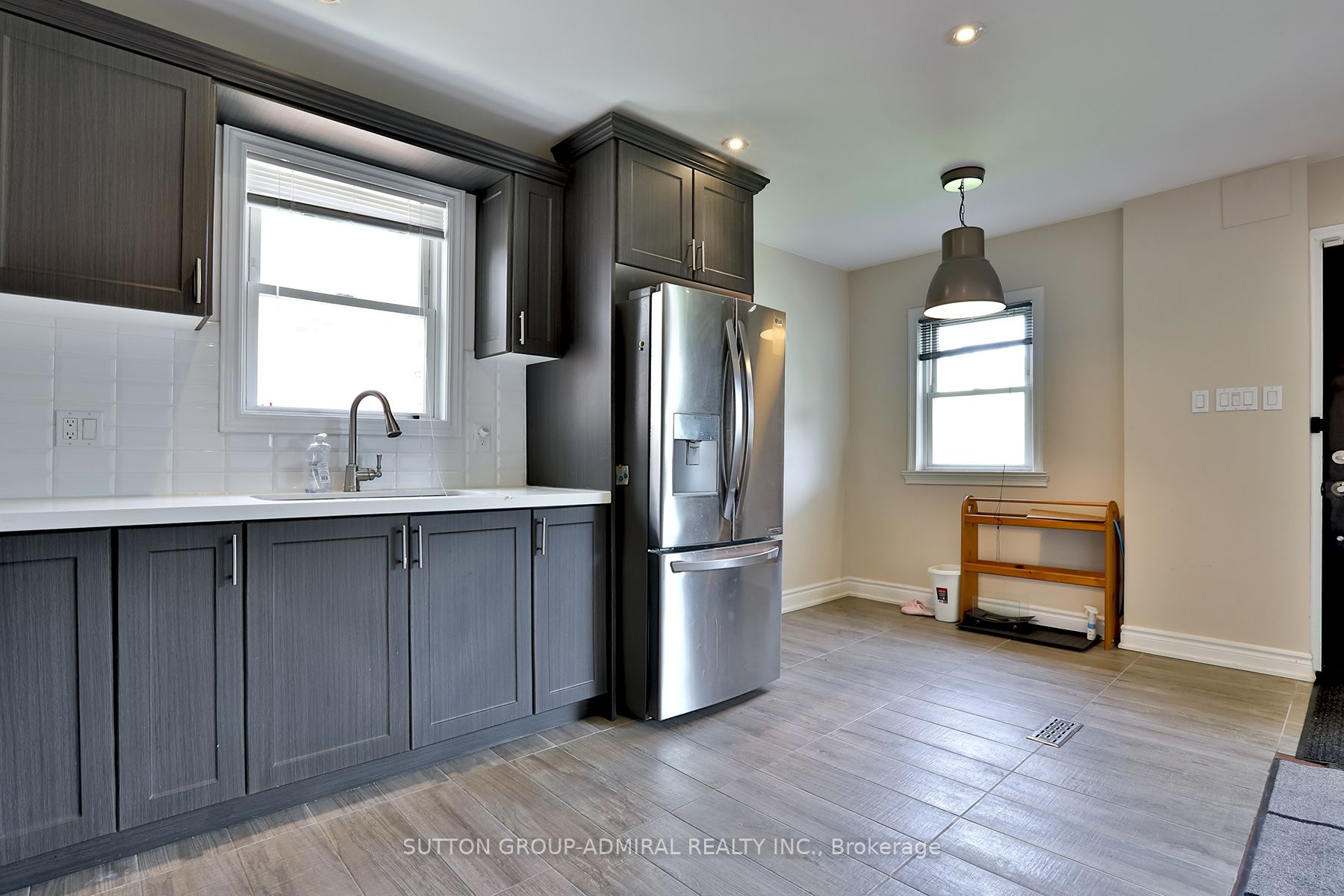 33 Regina Avenue