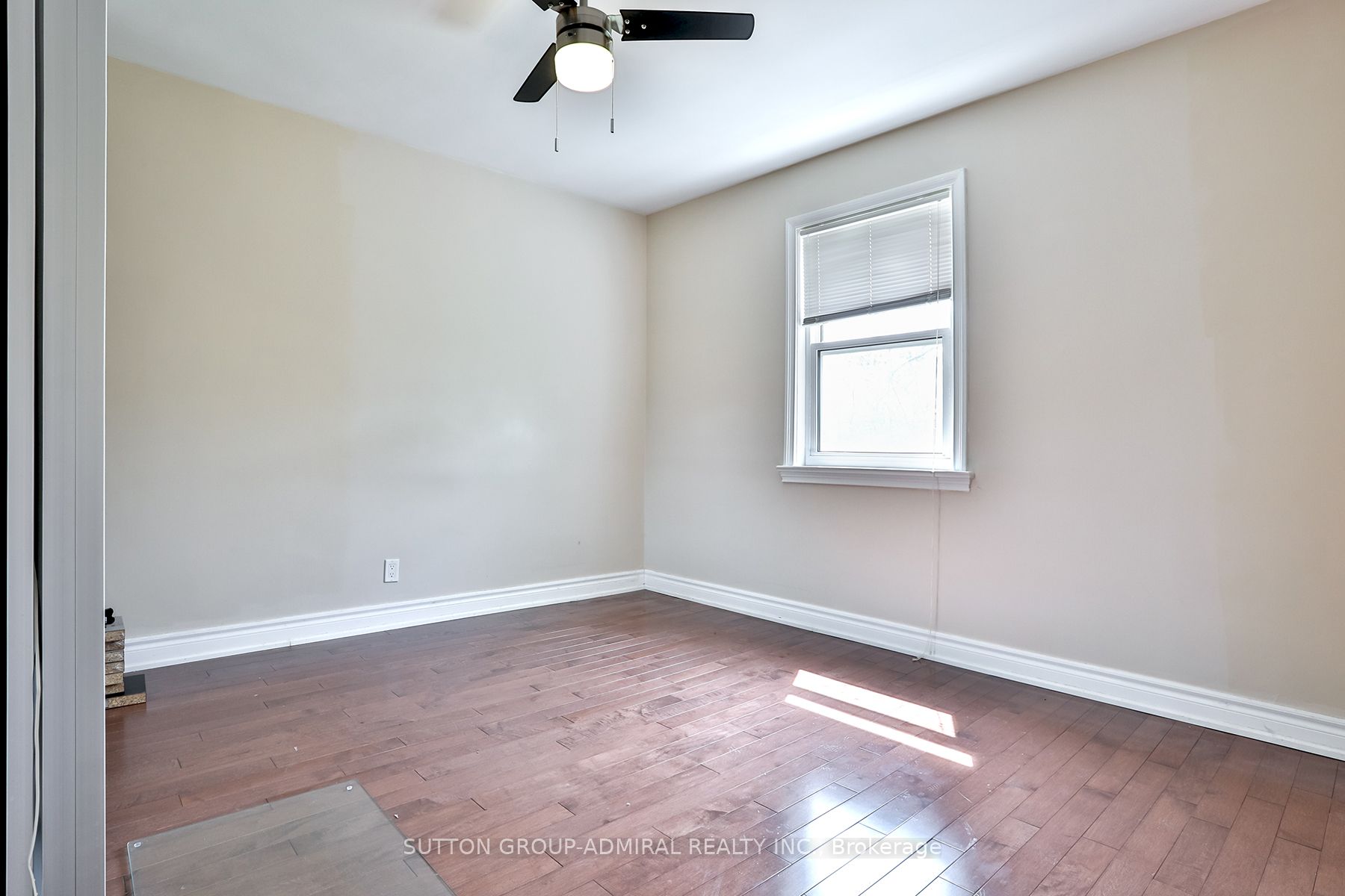 33 Regina Avenue