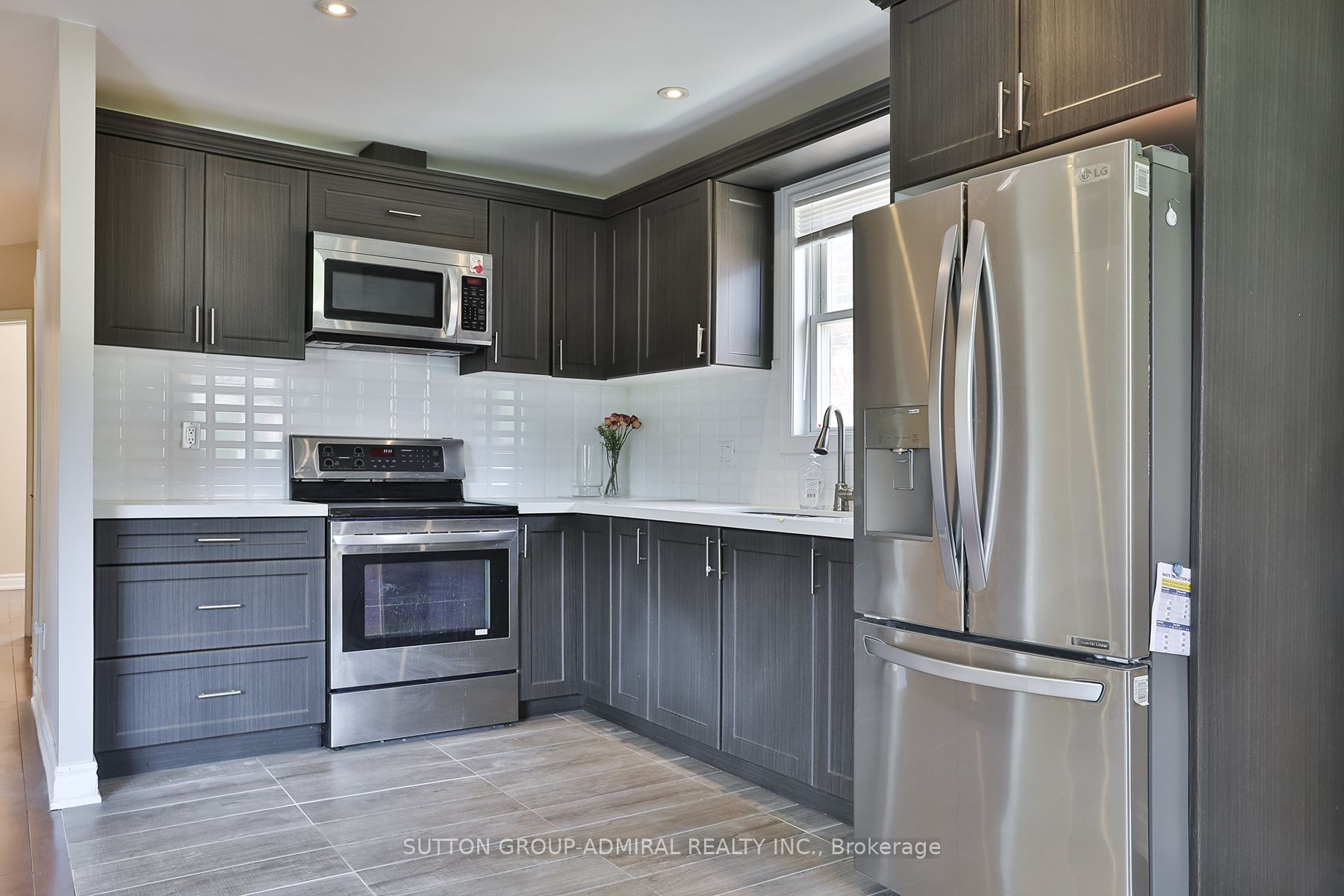 33 Regina Avenue
