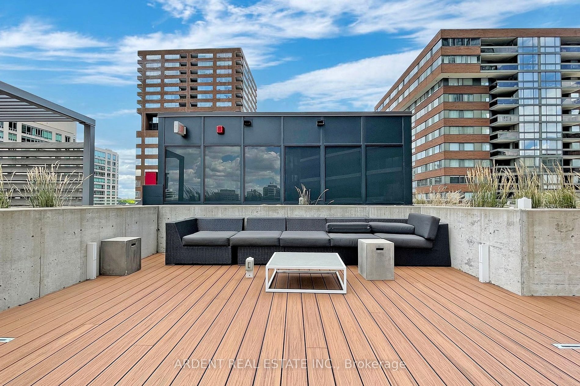 32 Davenport Road, #1107