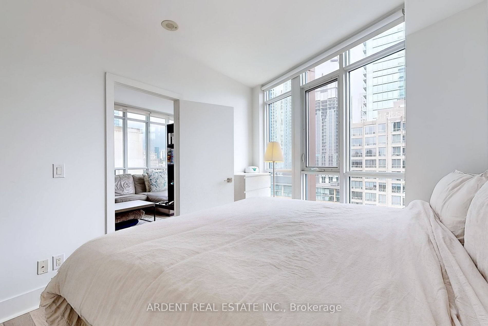 32 Davenport Road, #1107