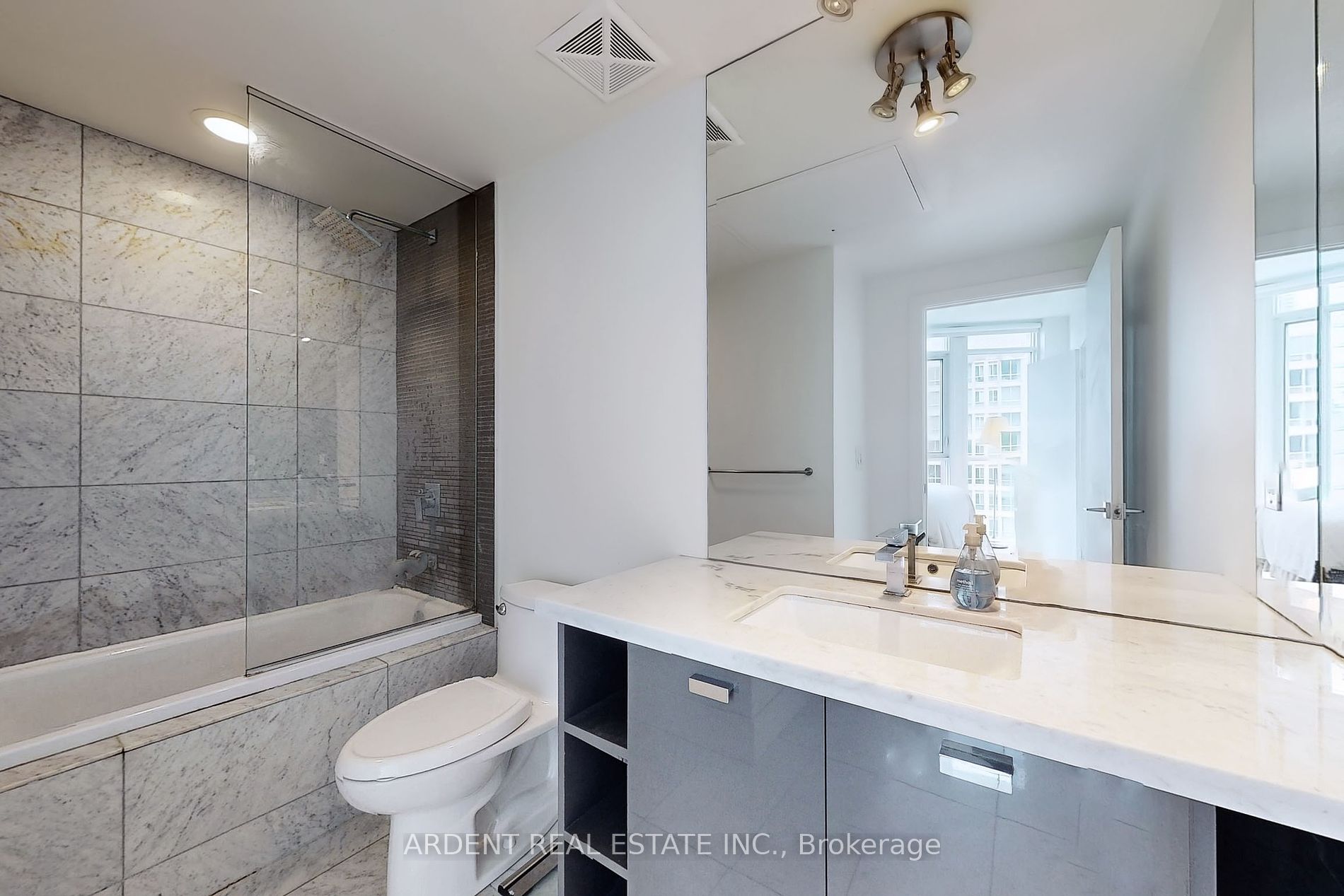 32 Davenport Road, #1107
