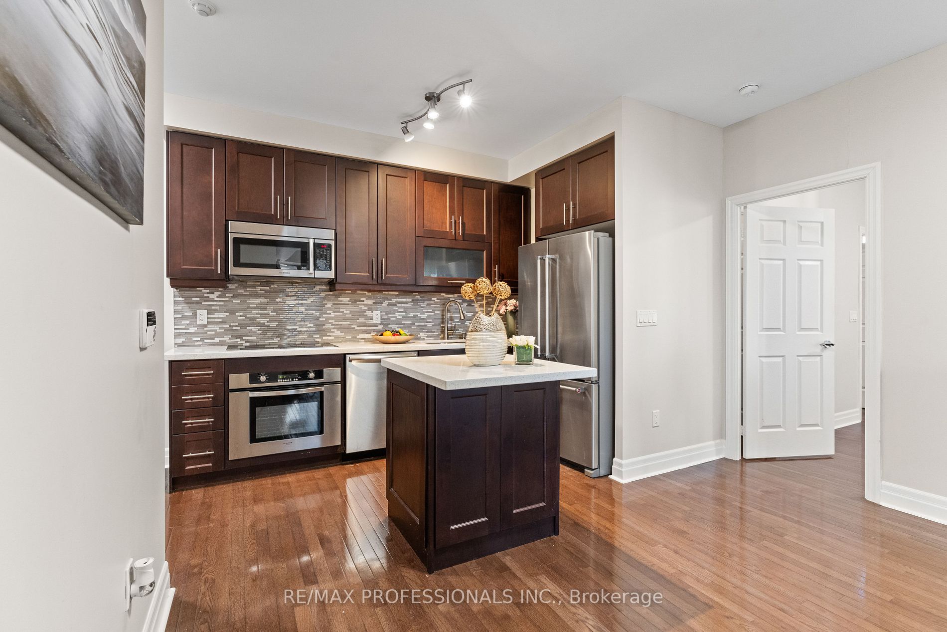 35 Balmuto St, #2104