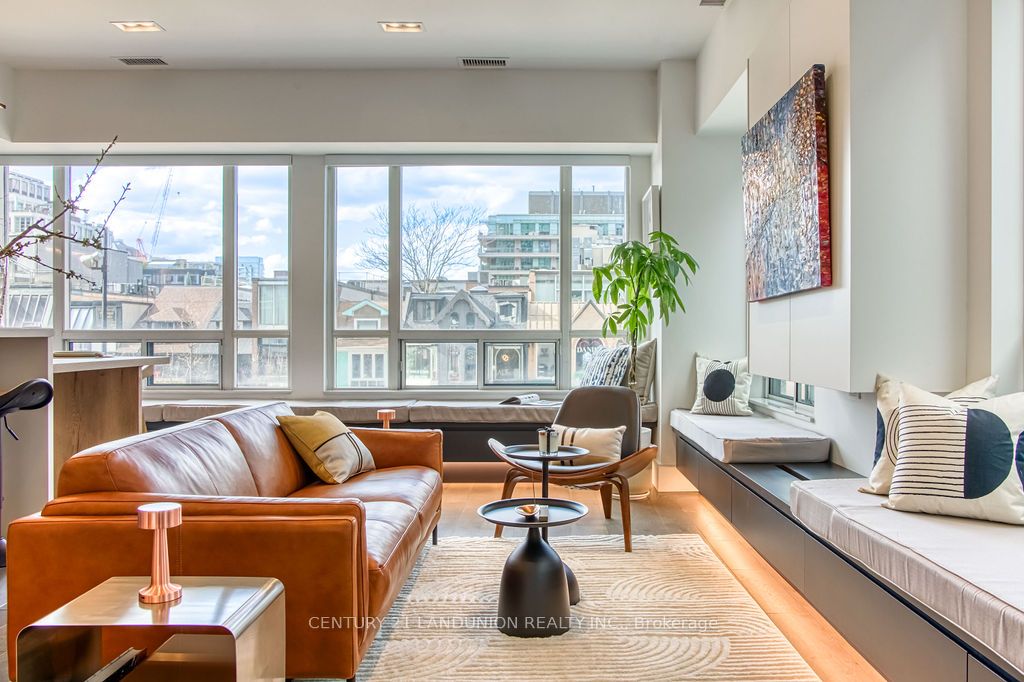 102 Bloor Street W, #203