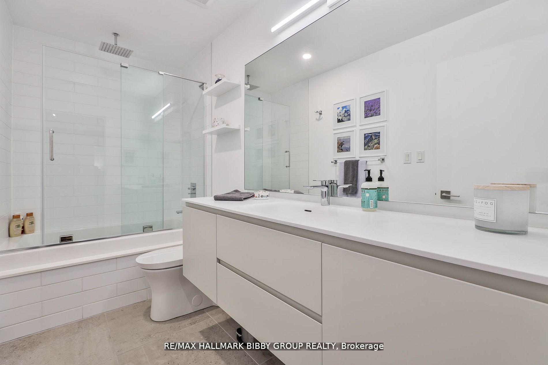 42 Camden Street, #203
