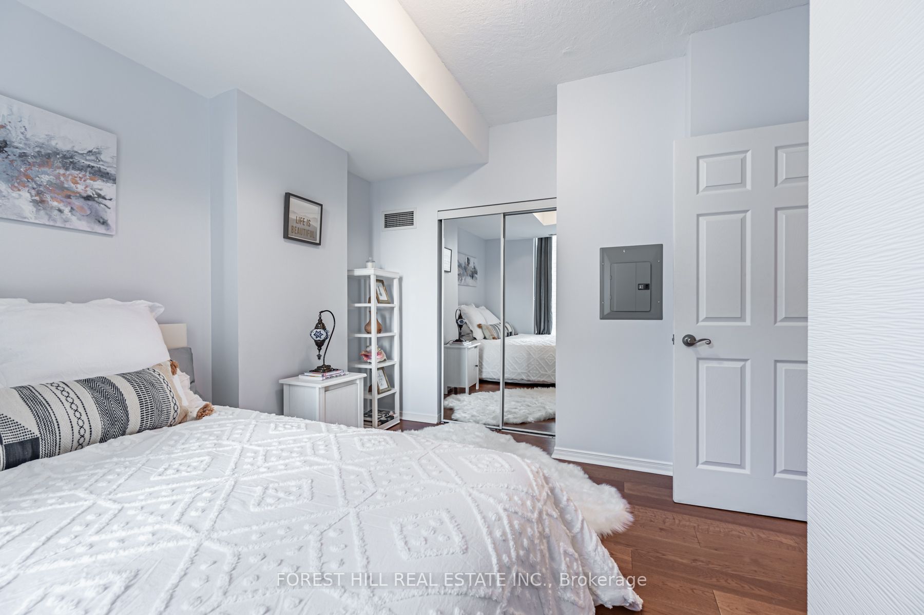 115 Richmond Street E #701