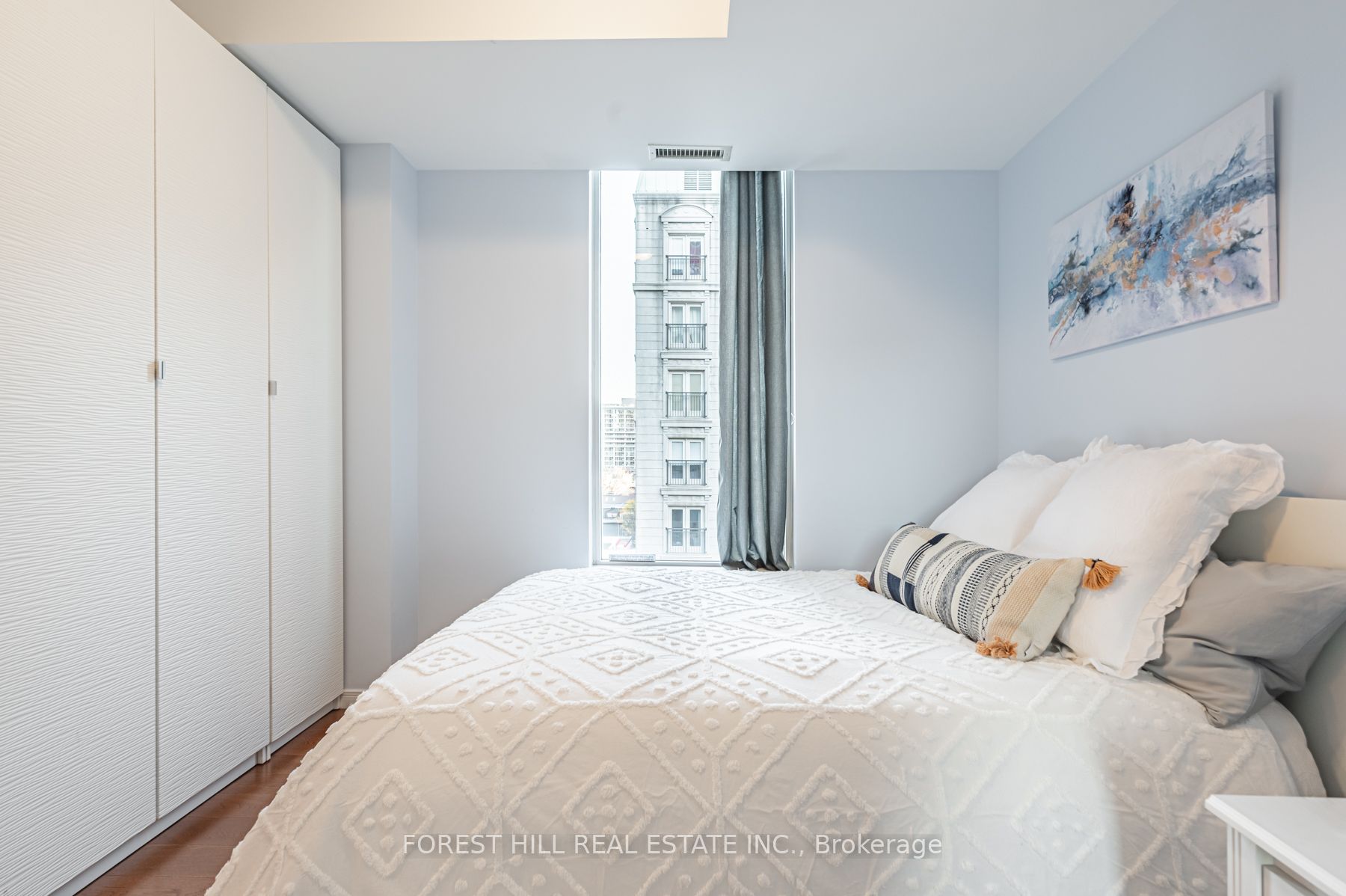 115 Richmond Street E #701