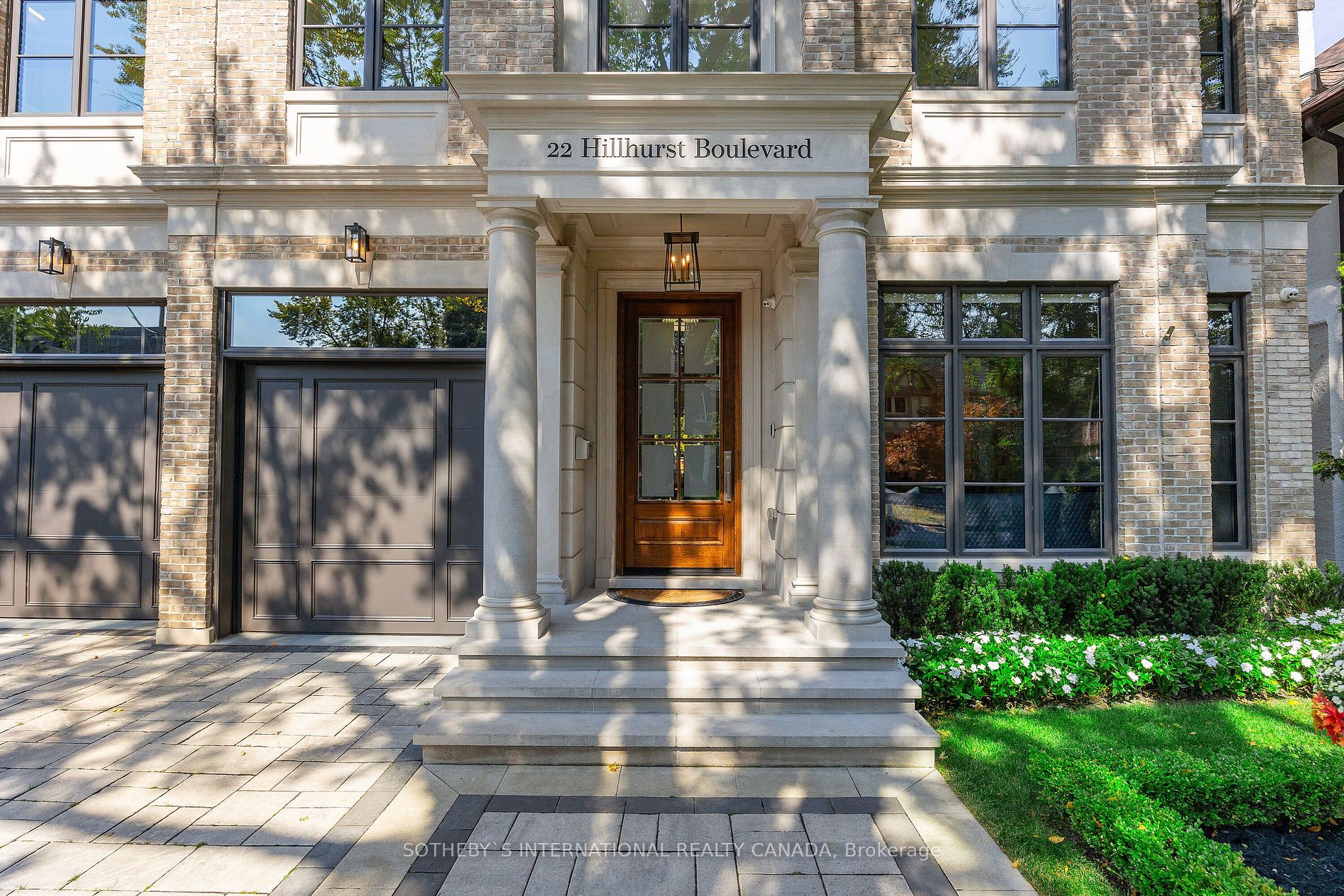 22 Hillhurst Blvd