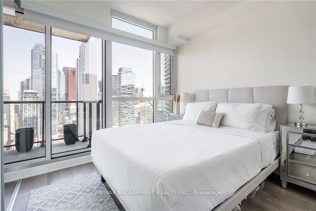 290 Adelaide St W, #3009