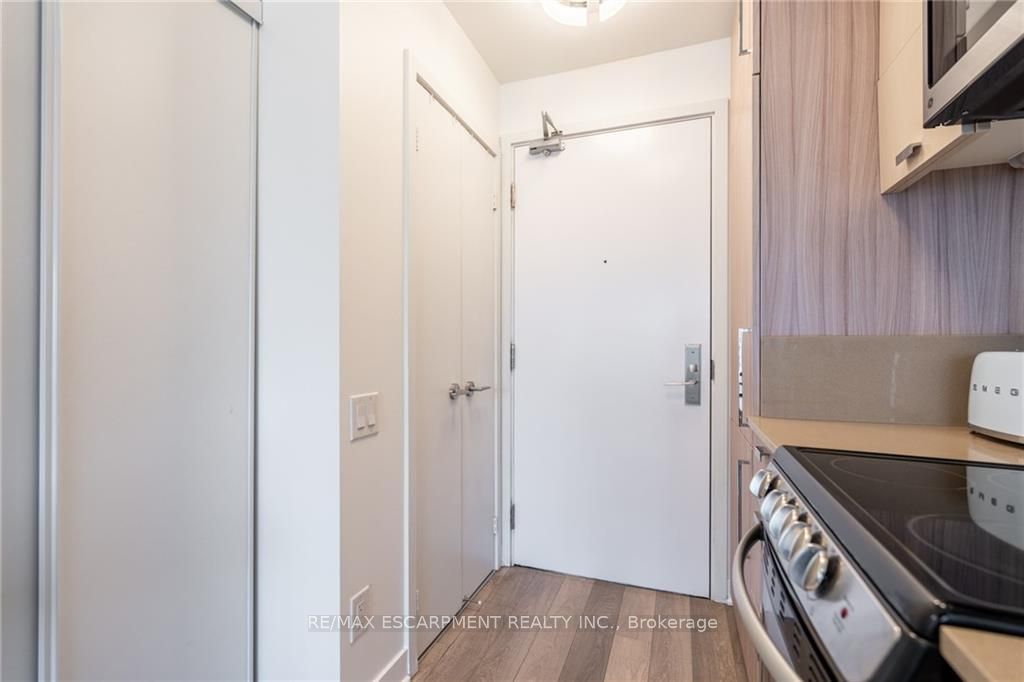 290 Adelaide St W, #3009