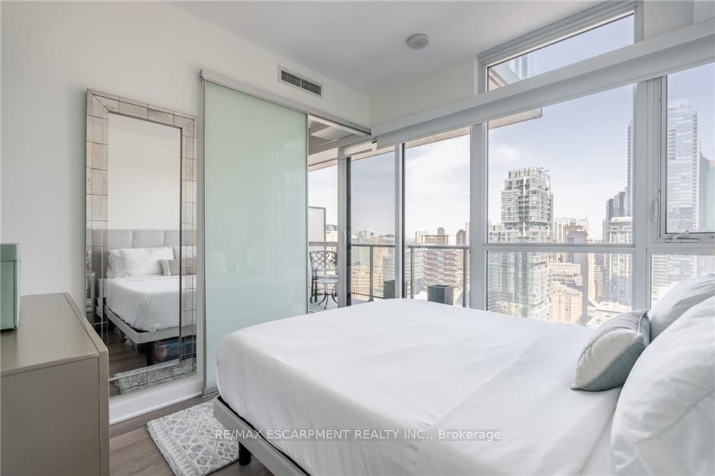 290 Adelaide St W, #3009