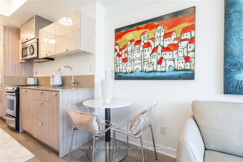 290 Adelaide St W, #3009