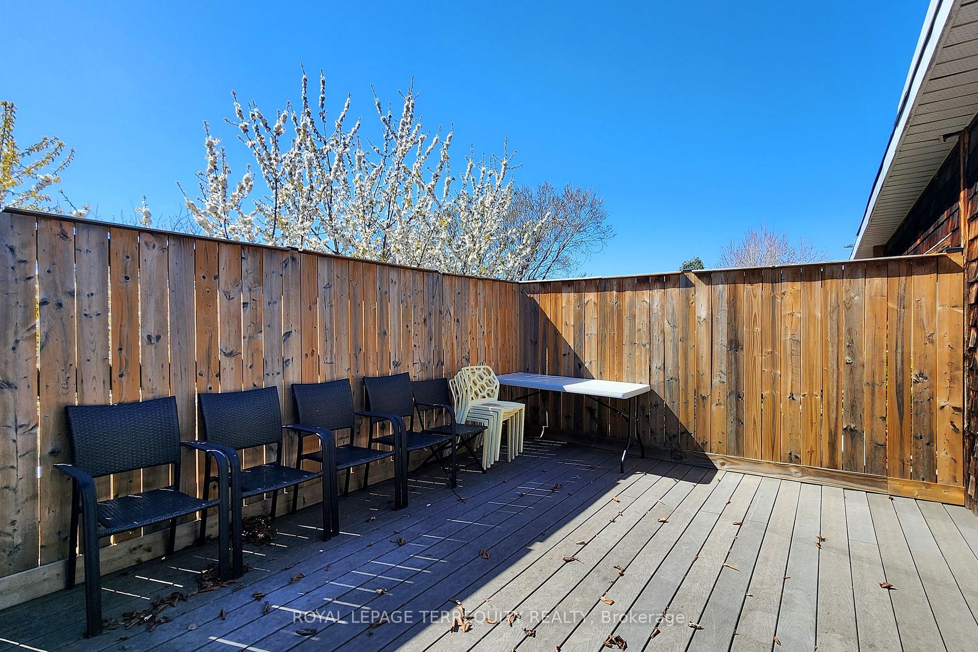 10 Croft St