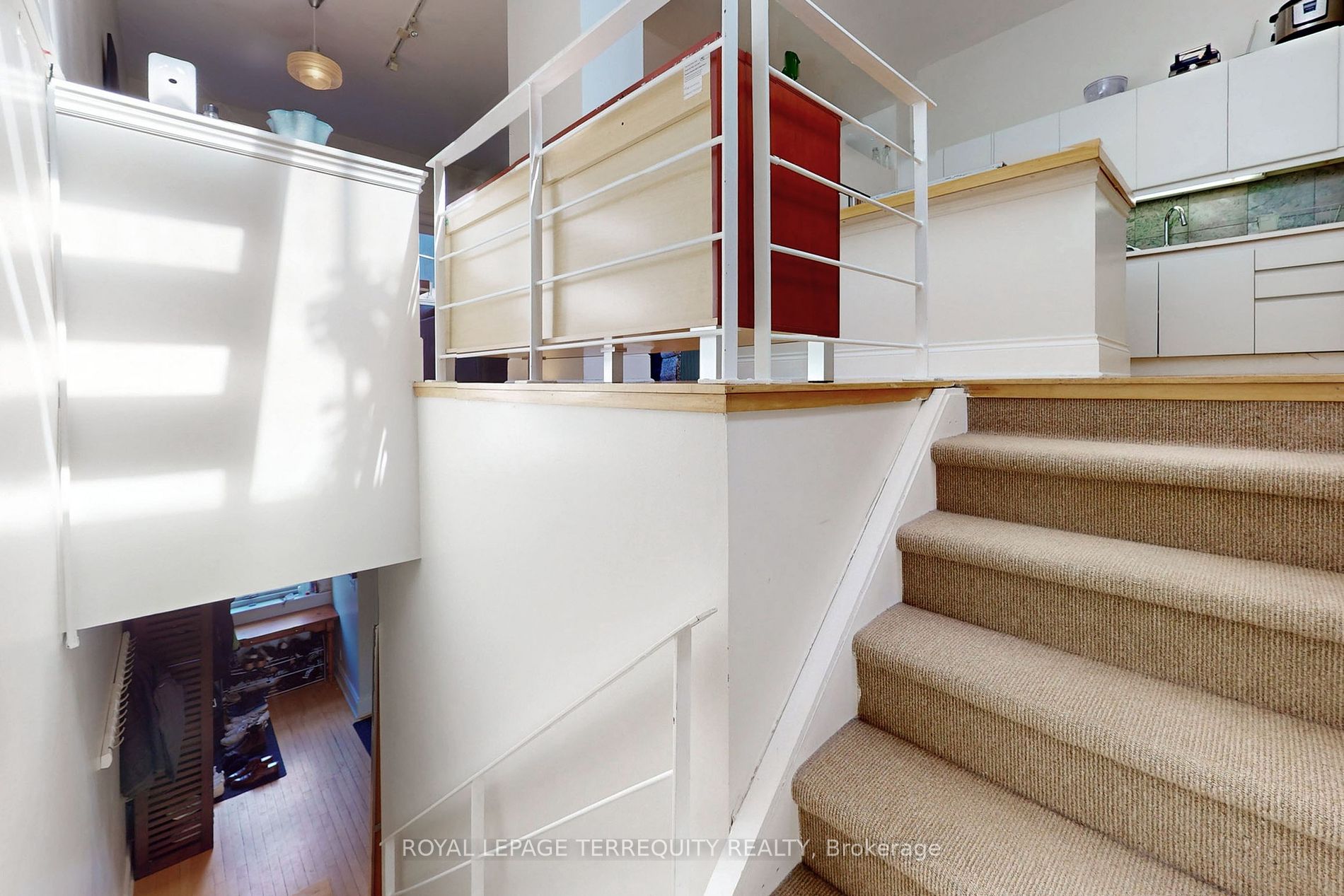 10 Croft St