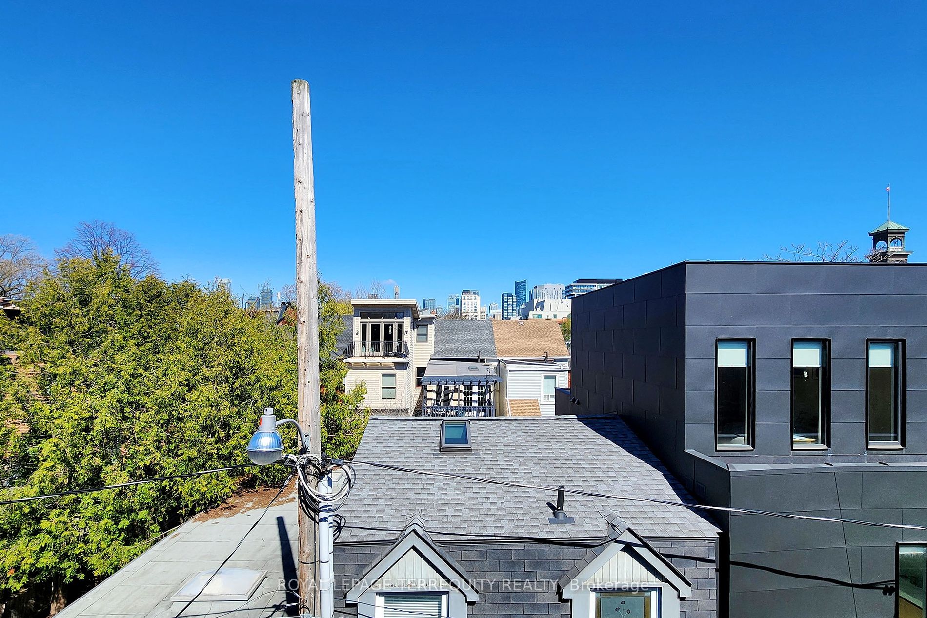 10 Croft St