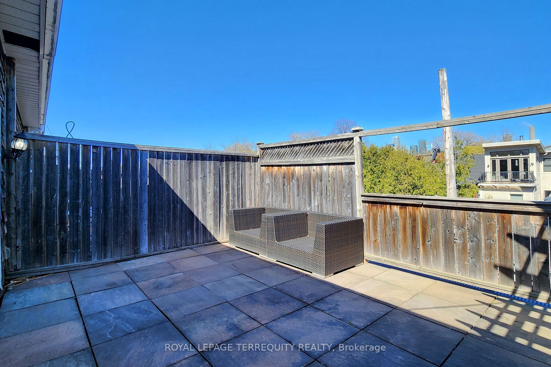 10 Croft St