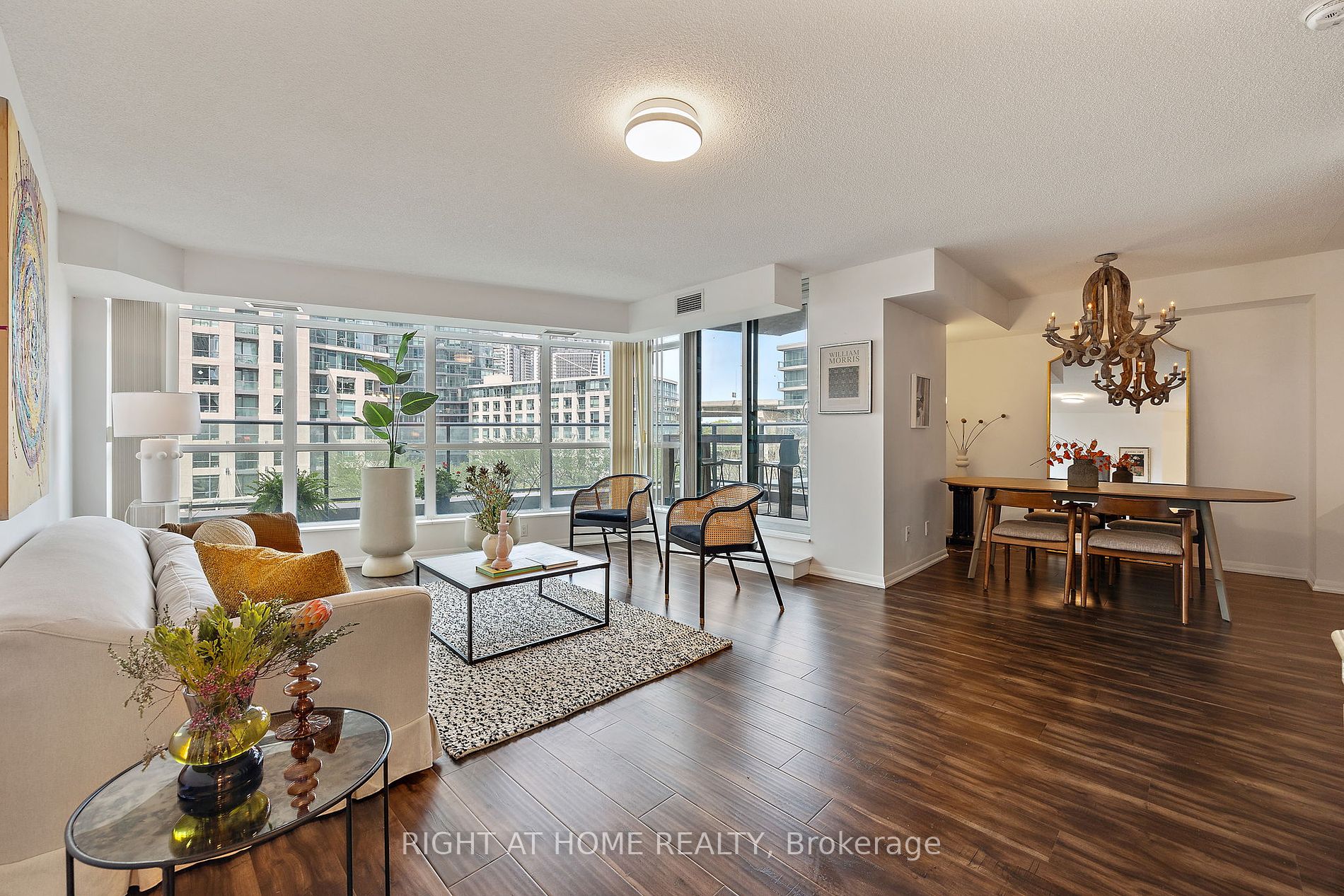 215 Fort York Blvd, #419