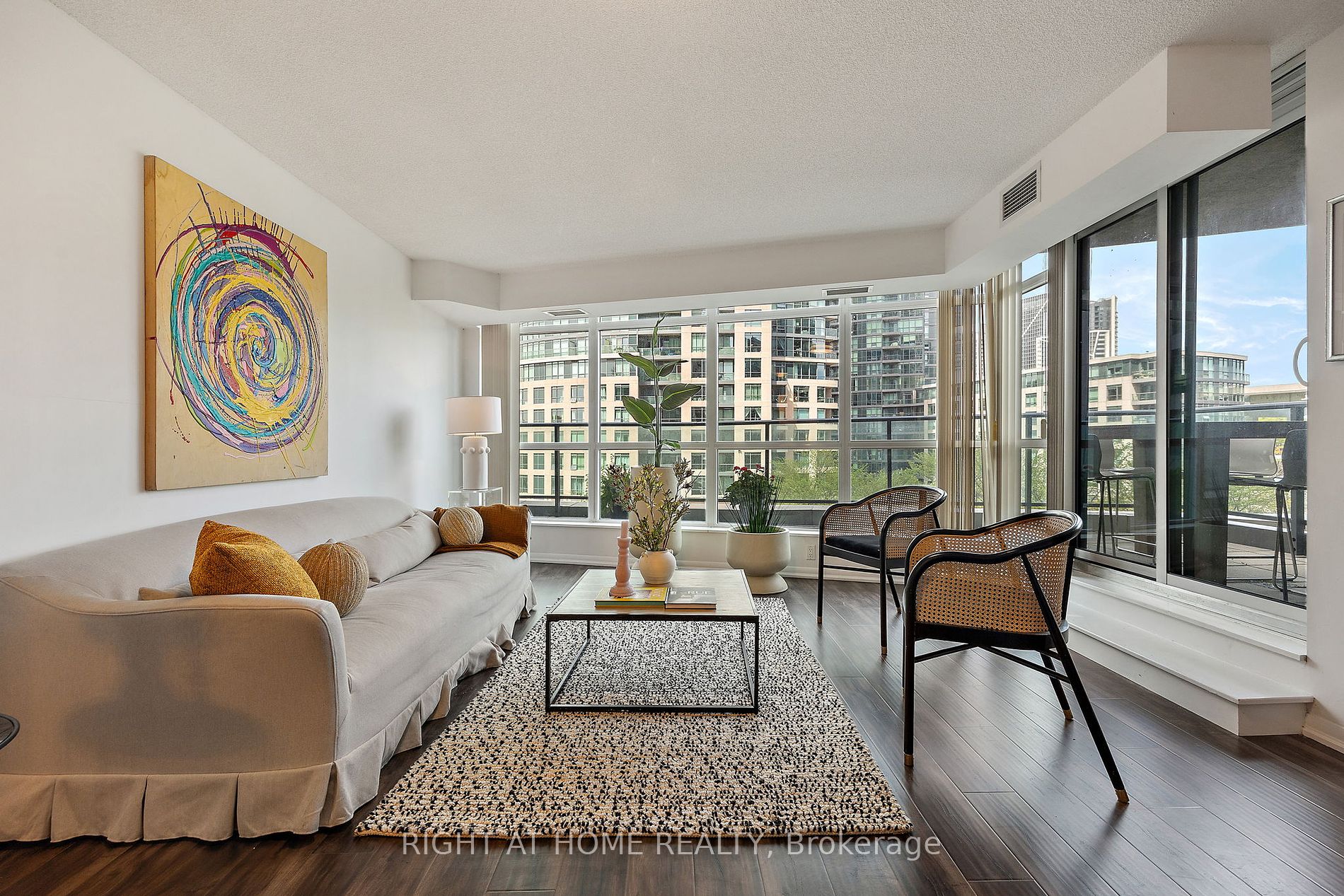 215 Fort York Blvd, #419