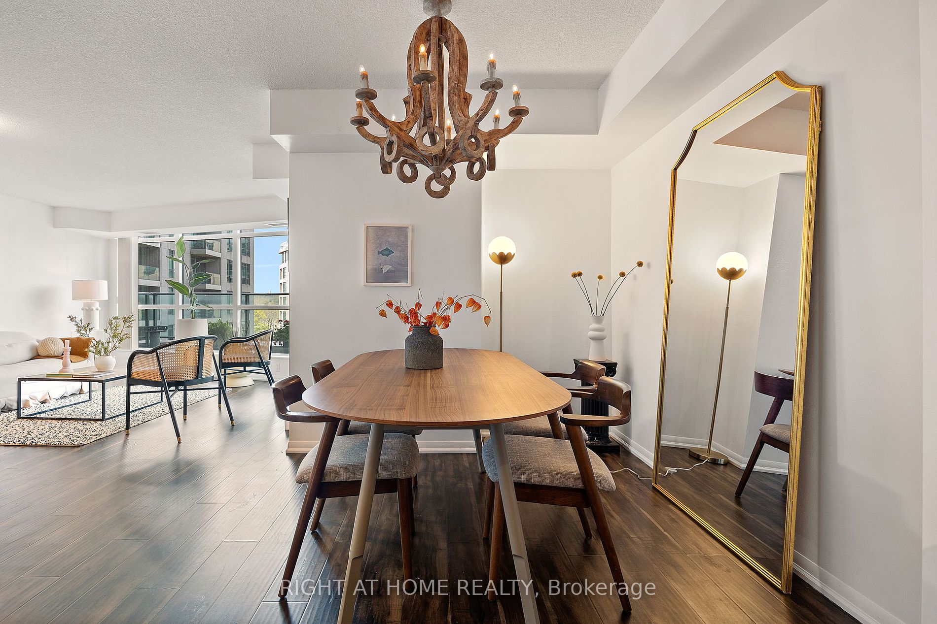 215 Fort York Blvd, #419