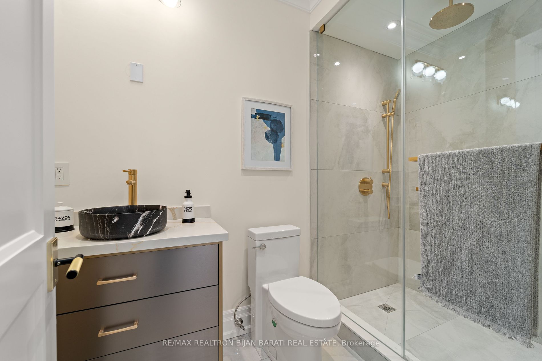 413 EMPRESS Avenue
