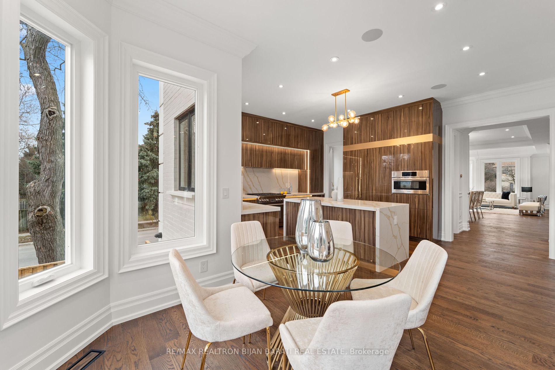 413 EMPRESS Avenue