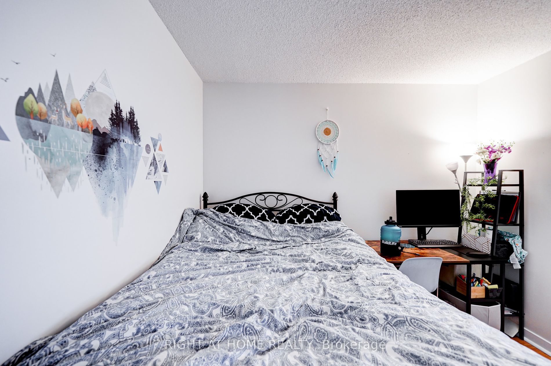 11 Brunel Crt, #3305