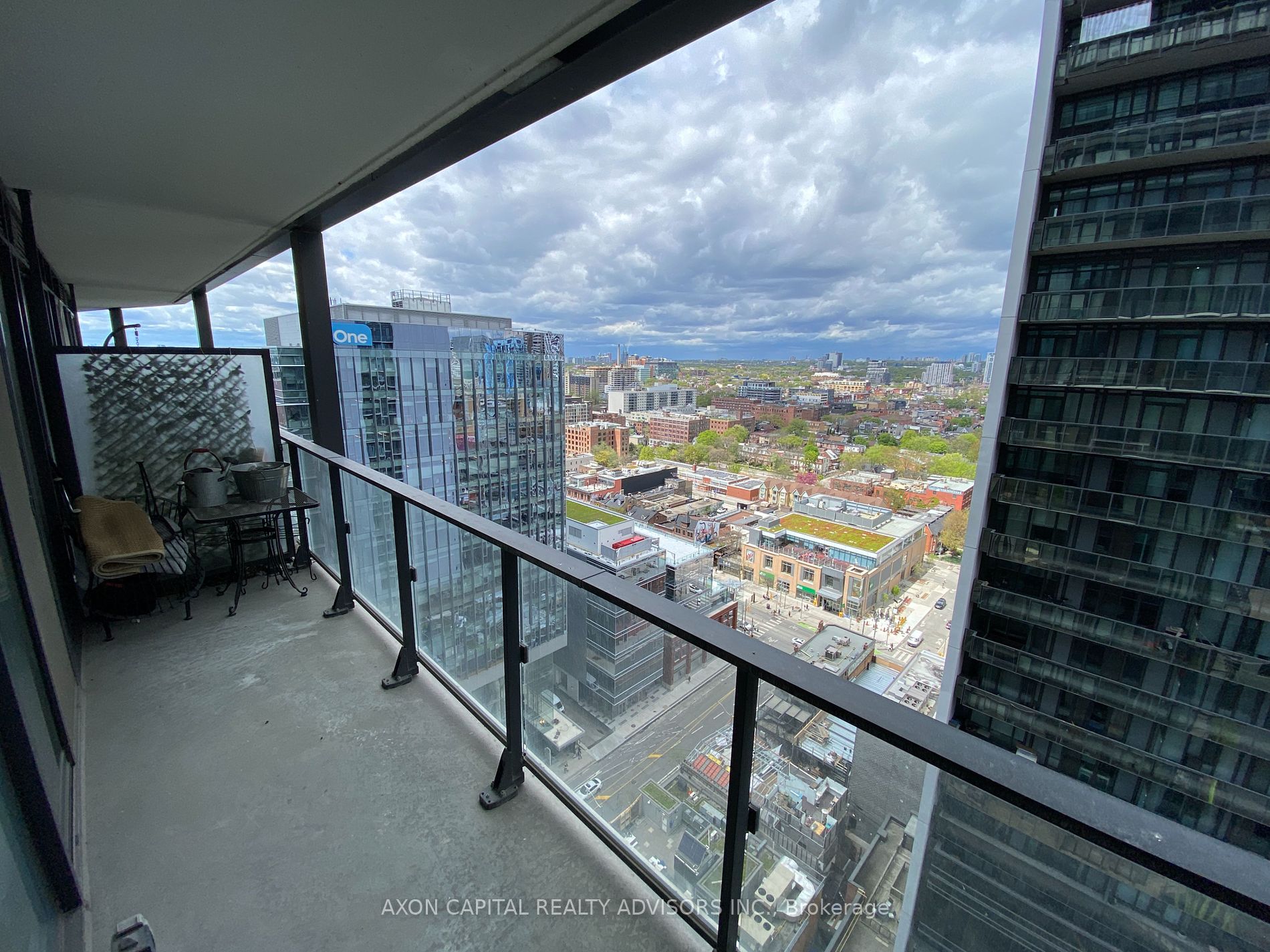 125 Peter St, #2007