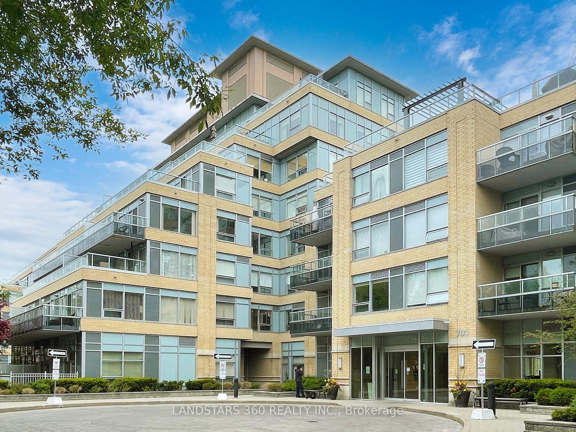 701 Sheppard Avenue W #803