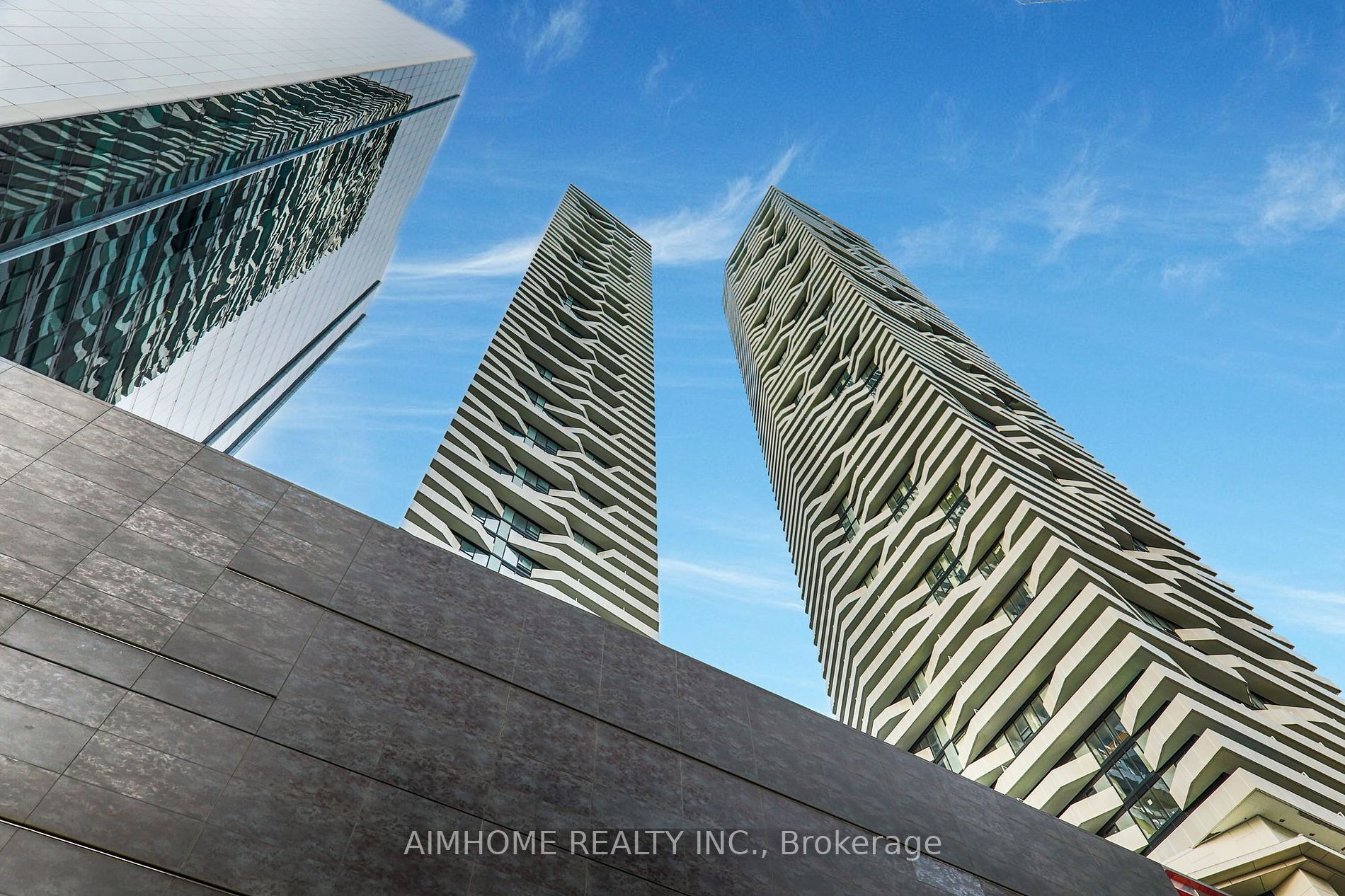 100 Harbour Street #3310