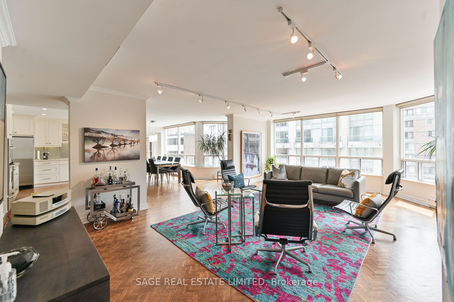 82 Lombard St, #412