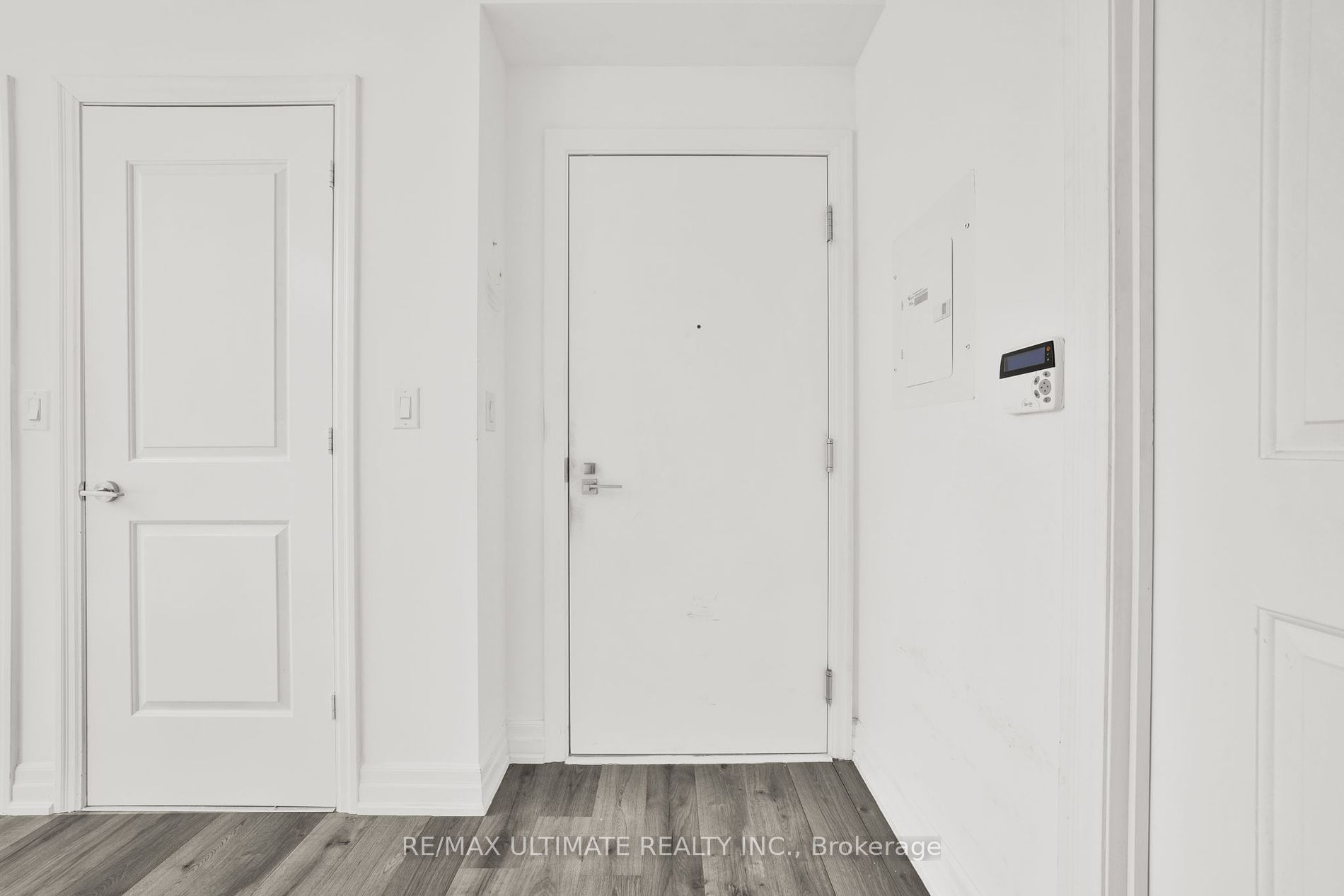 8 The Esplanade St, #506