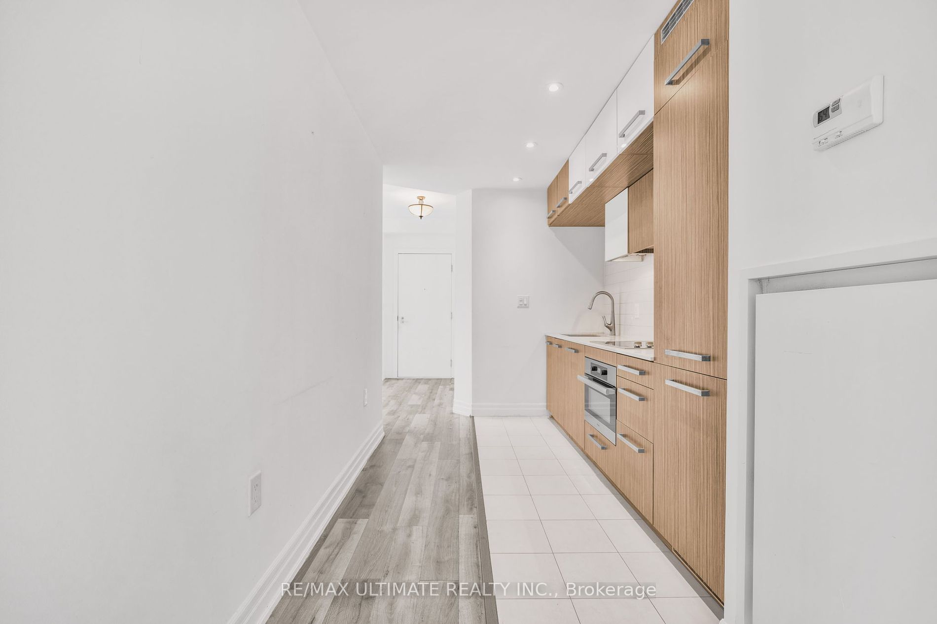 8 The Esplanade St, #506