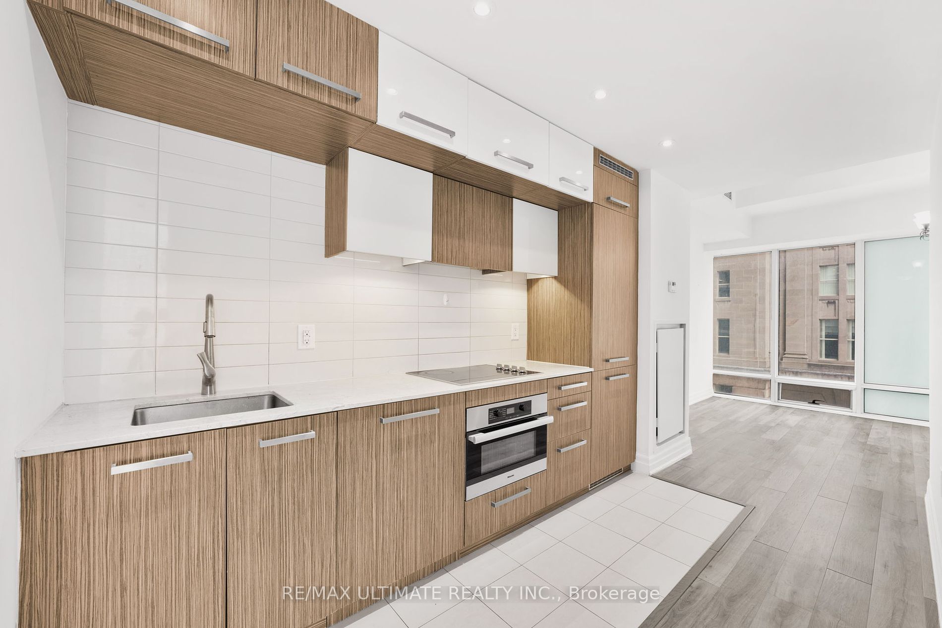 8 The Esplanade St, #506