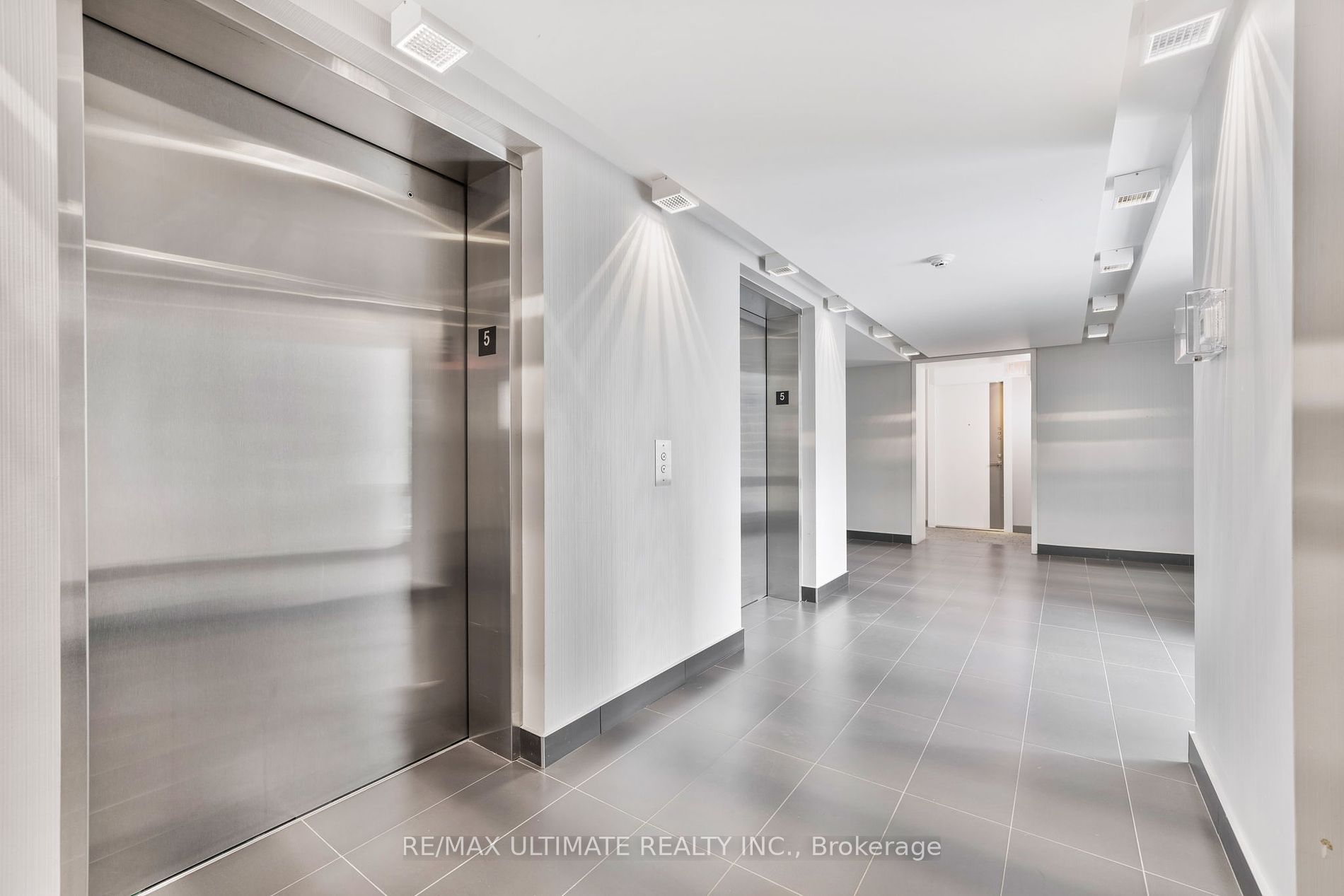 8 The Esplanade St, #506
