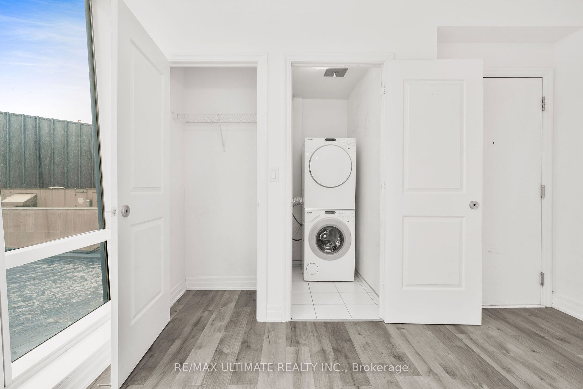 8 The Esplanade St, #506