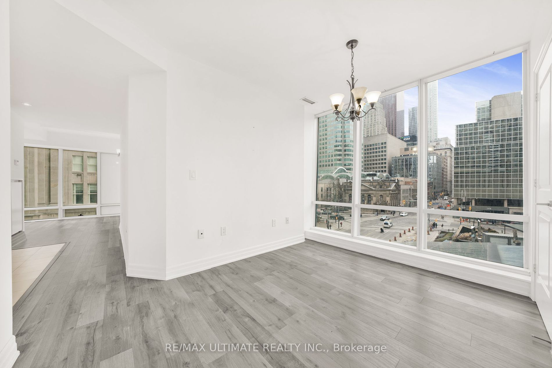 8 The Esplanade St, #506