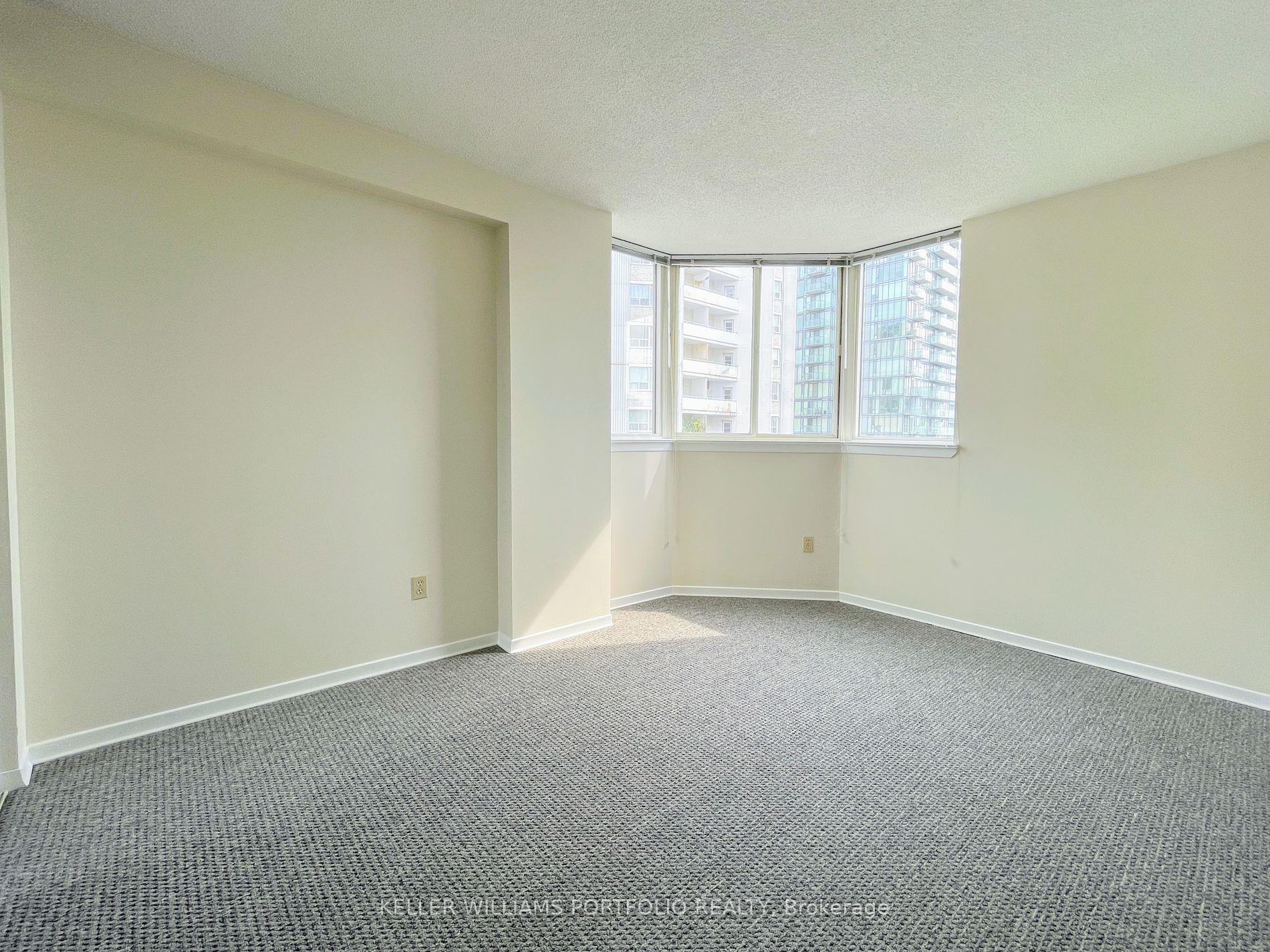 1055 Bay Street, #1802