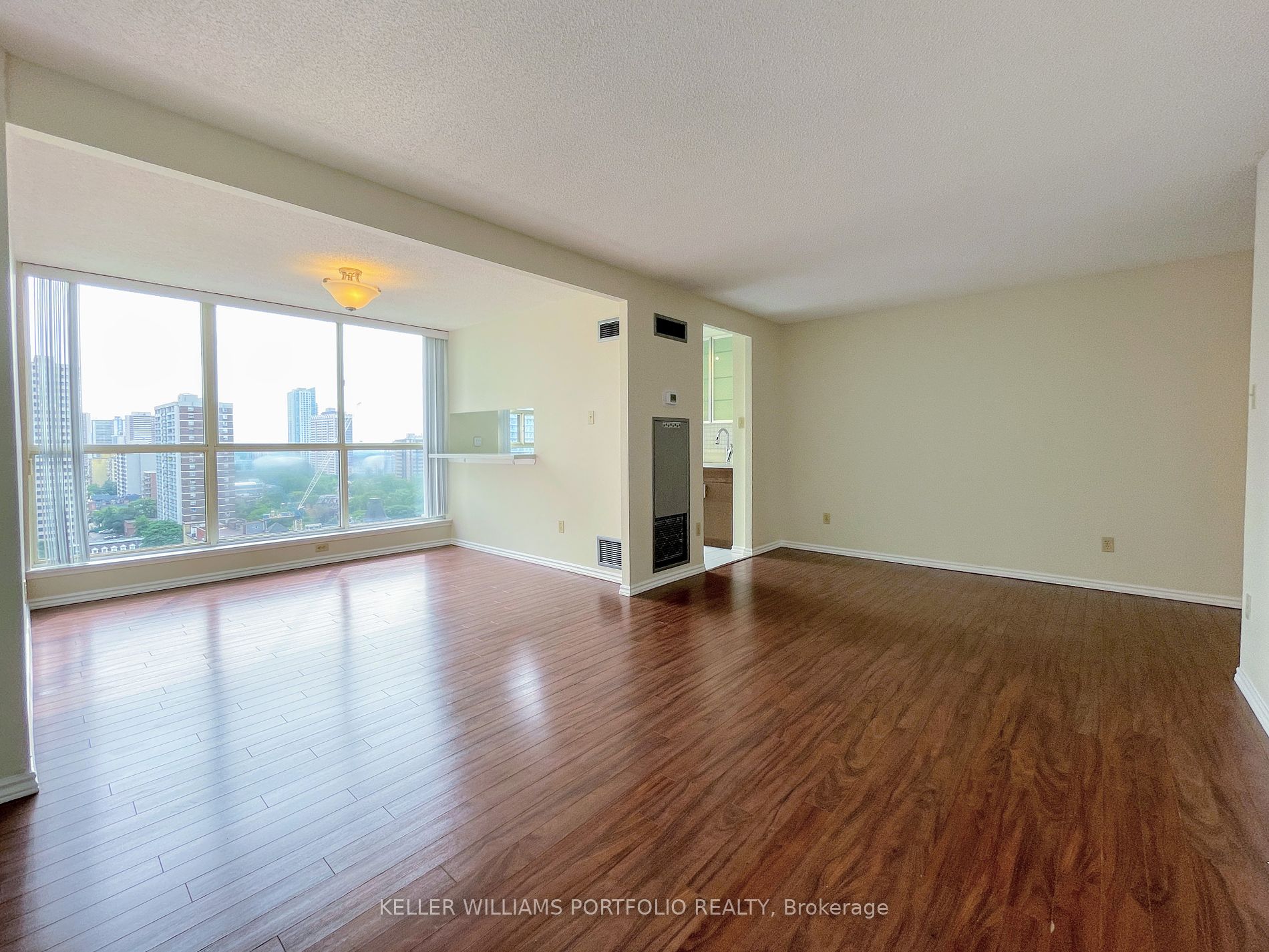 1055 Bay Street, #1802