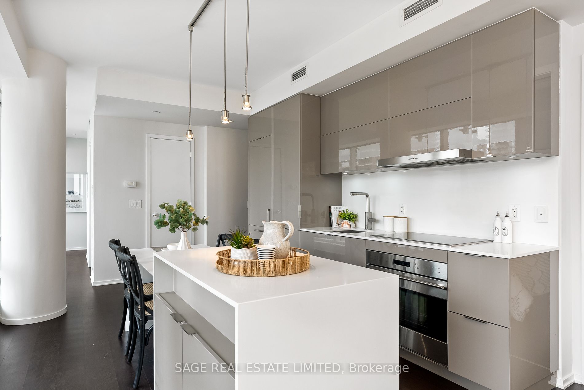 1 Bloor Street E #510