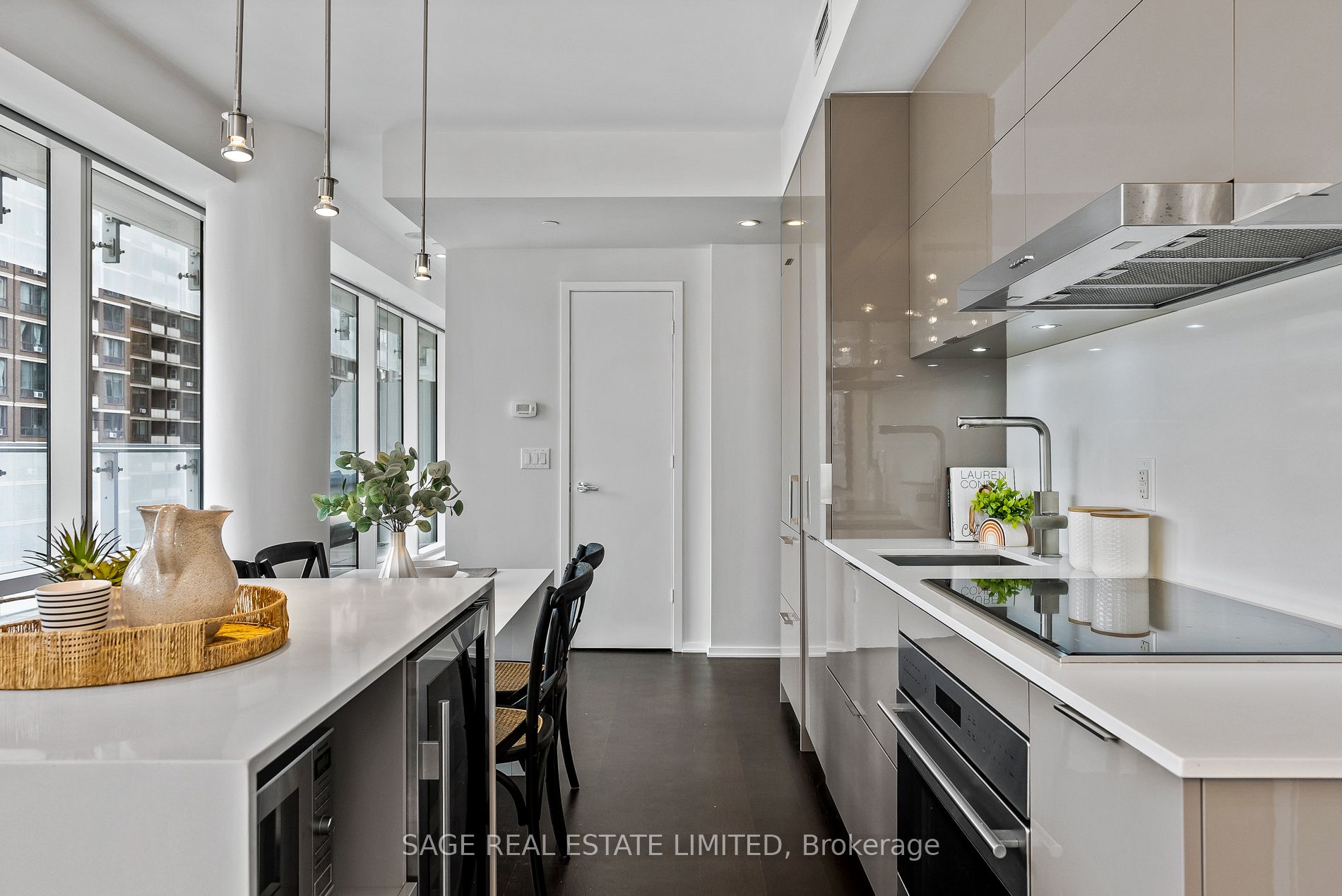 1 Bloor Street E #510
