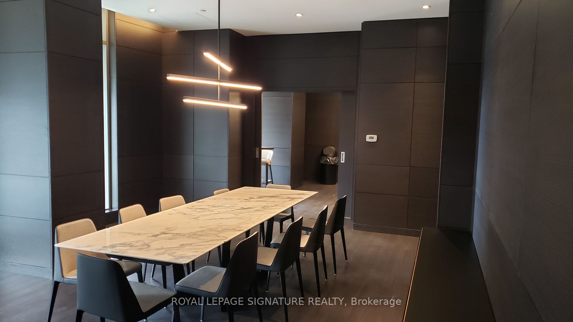 2221 Yonge Street, #1808