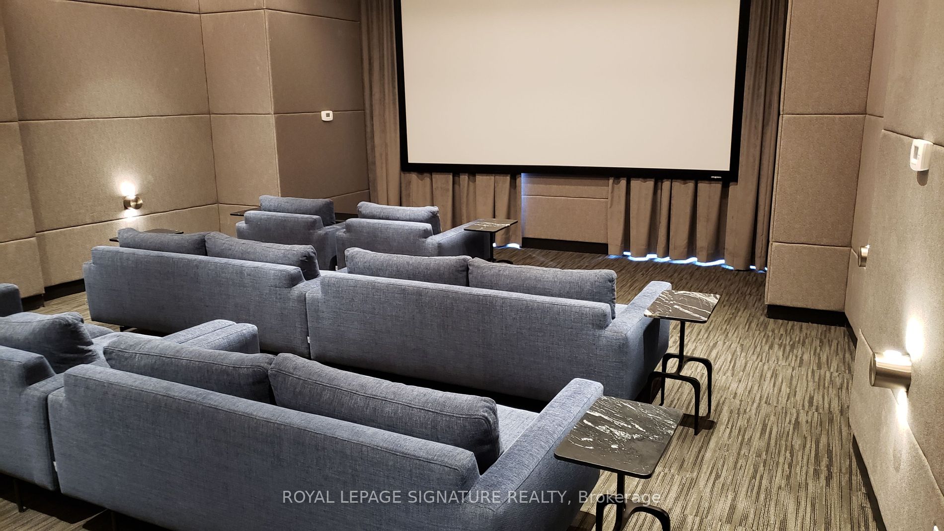 2221 Yonge Street, #1808