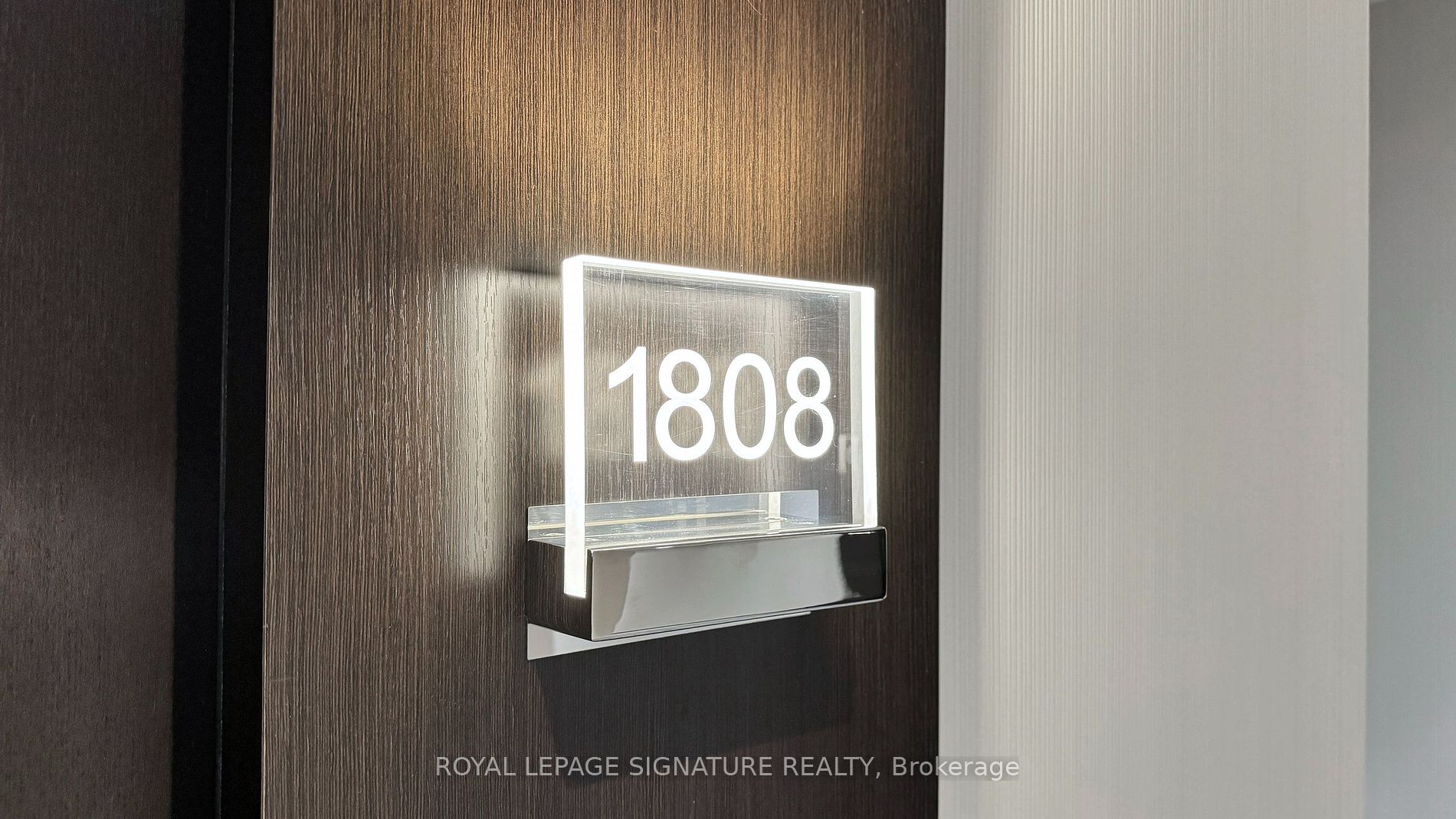 2221 Yonge Street, #1808