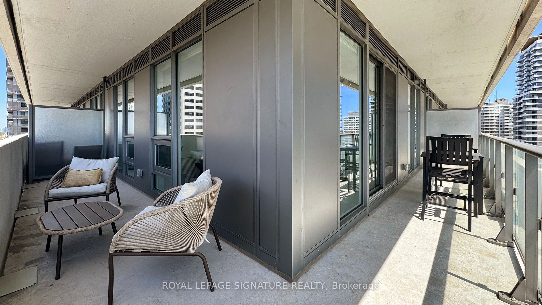 2221 Yonge Street, #1808