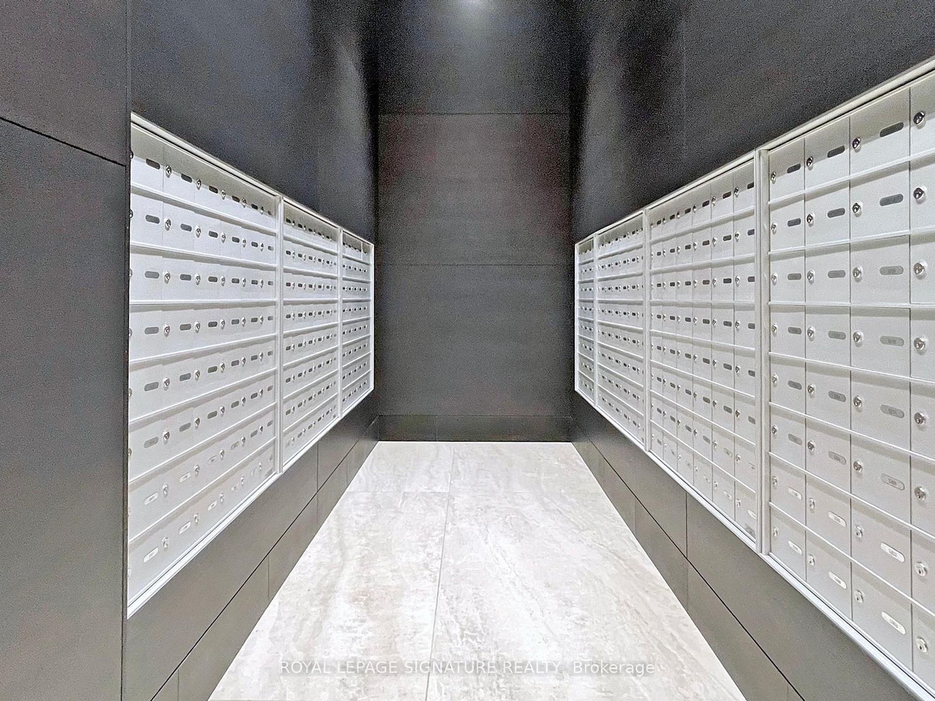 2221 Yonge Street, #1808