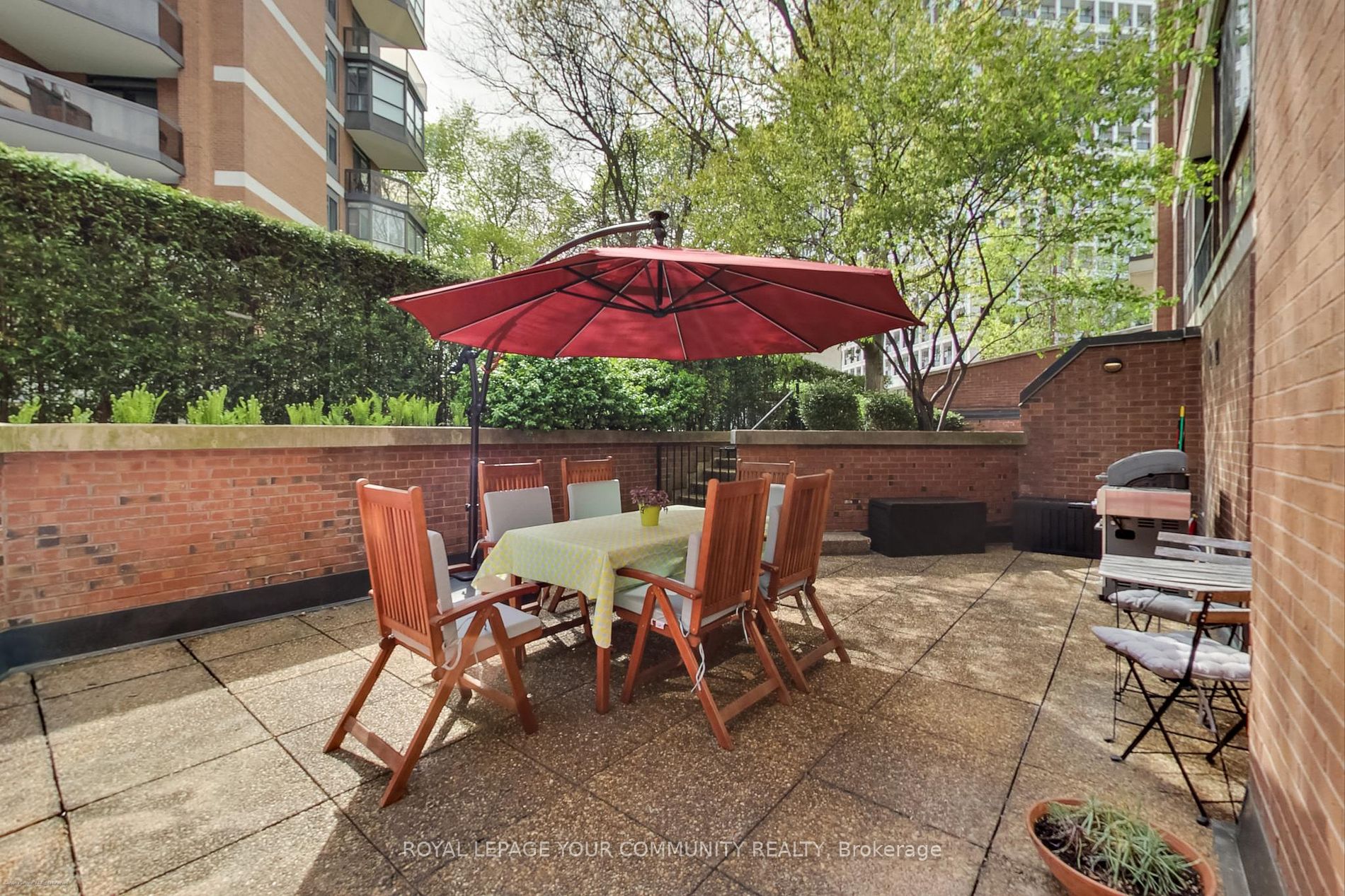 349 St Clair Avenue W #109