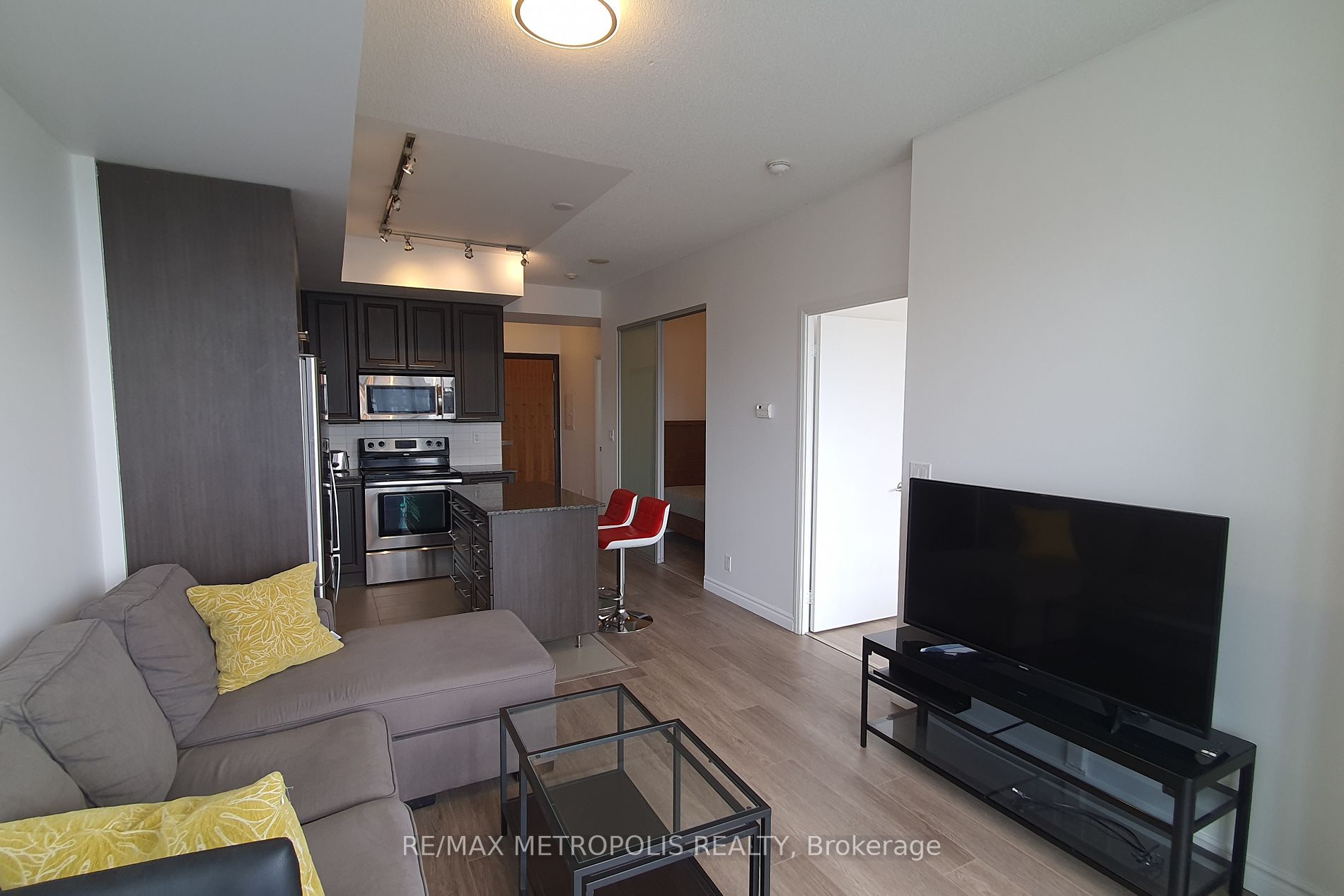 500 Sherbourne Street #2005