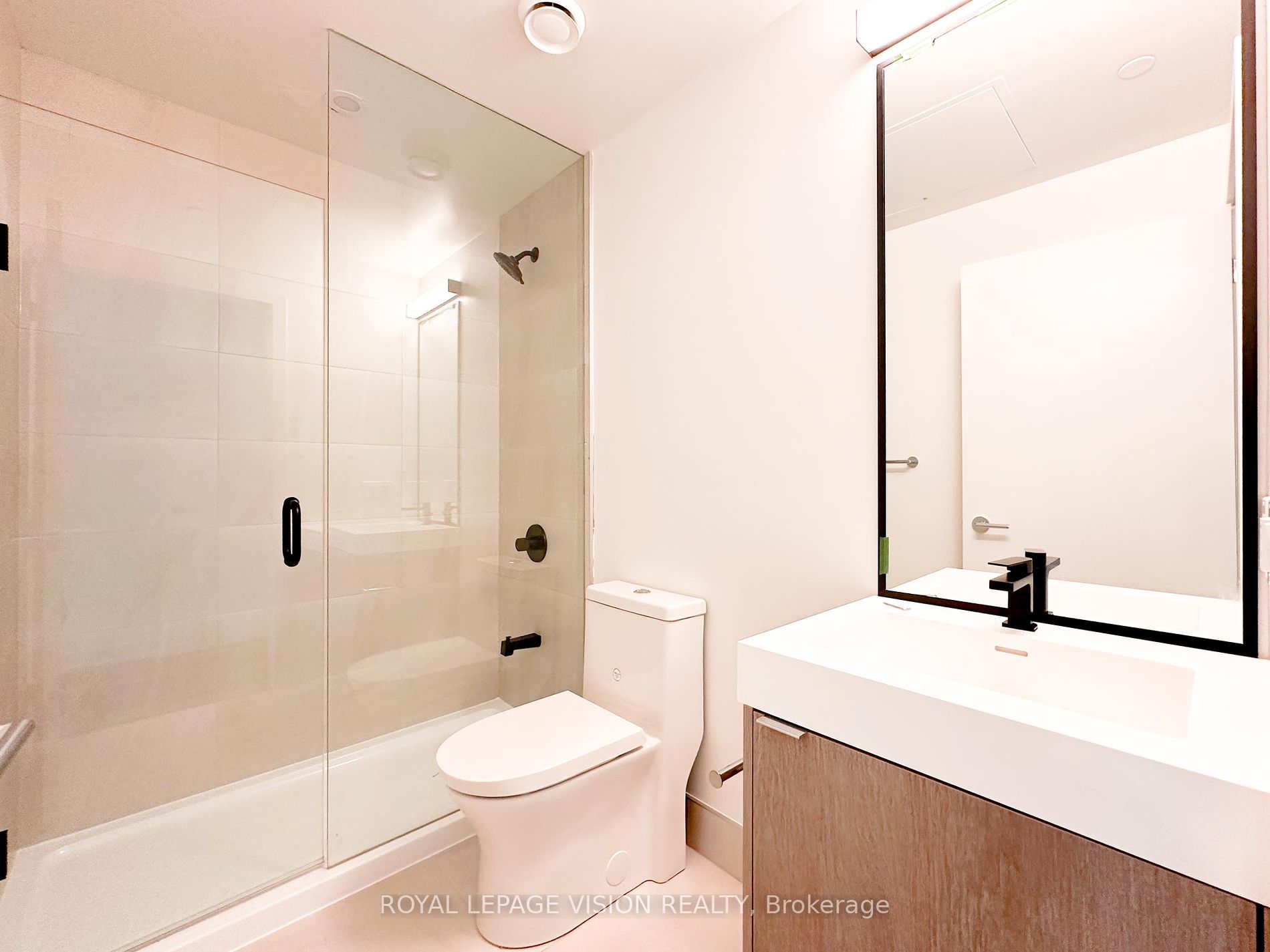 250 Lawrence Avenue W, #105